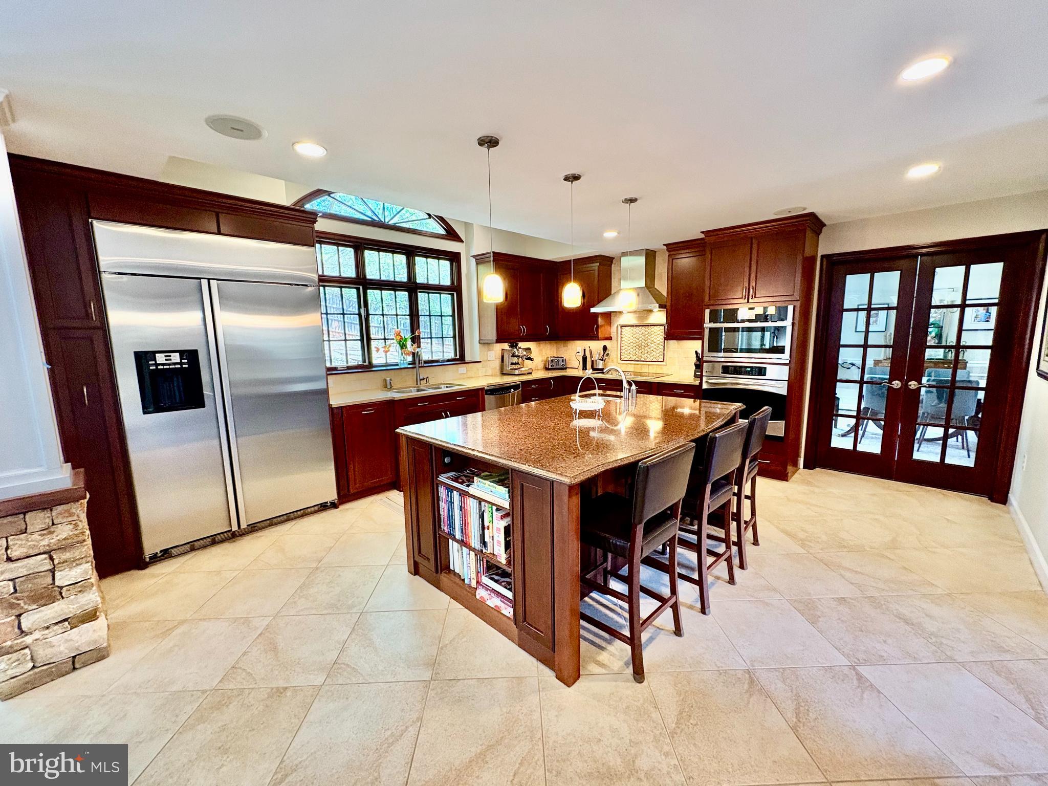 1253 ROWLAND DRIVE