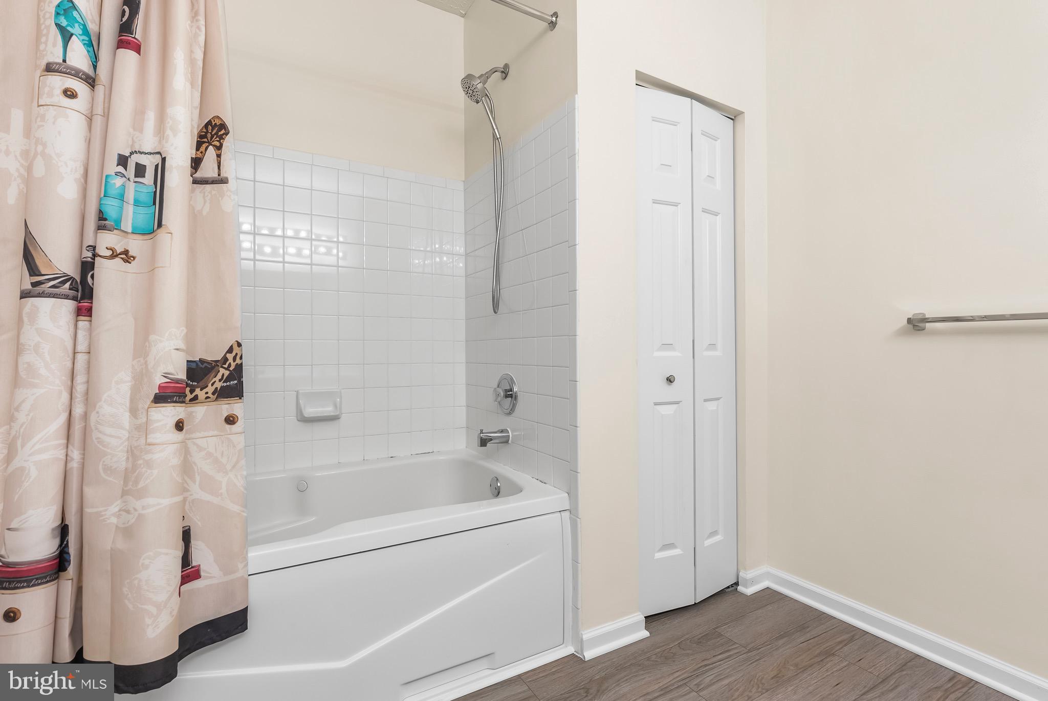 PERRY HALL FARMS - Residential