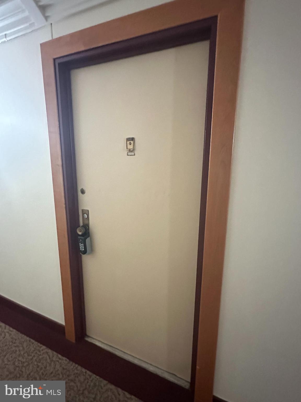 IDYLWOOD TOWERS - Residential