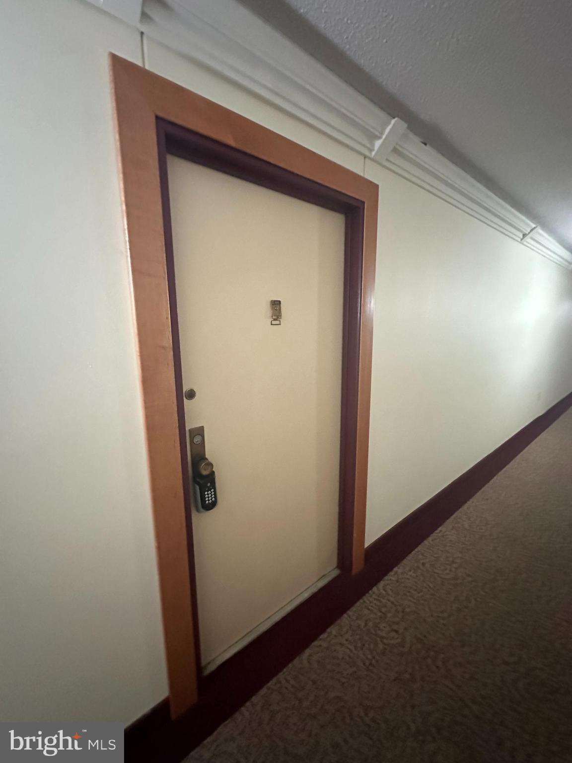 IDYLWOOD TOWERS - Residential