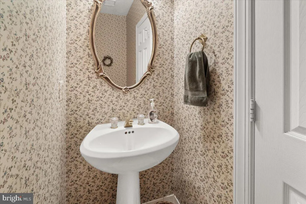 Frederick, Maryland 21701, United States, 4 Bedrooms Bedrooms, ,5 BathroomsBathrooms,Residential,Coming Soon,131093