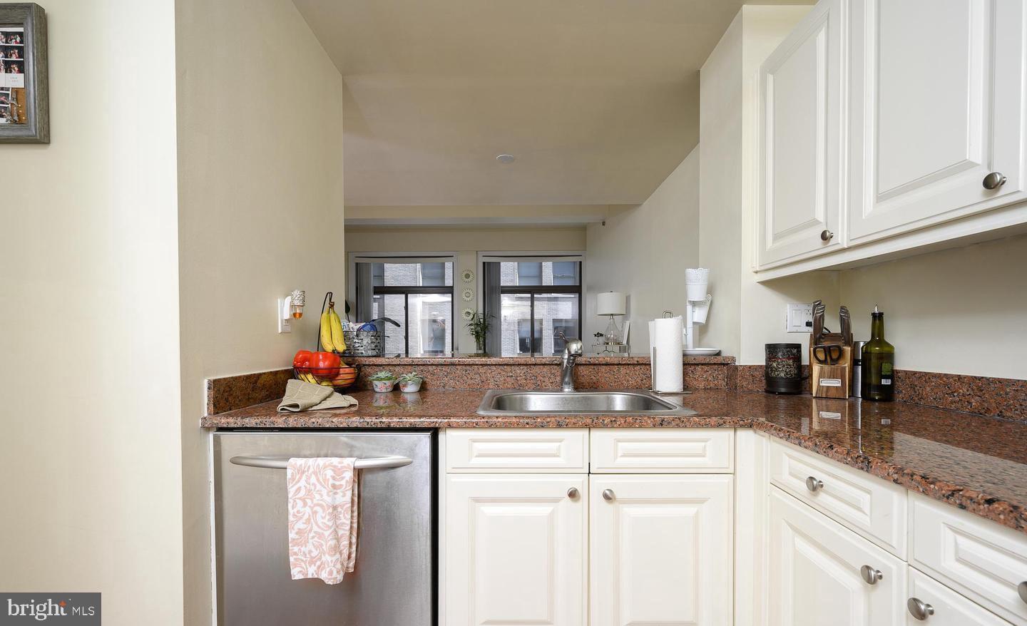 RITTENHOUSE SQUARE - Residential Lease