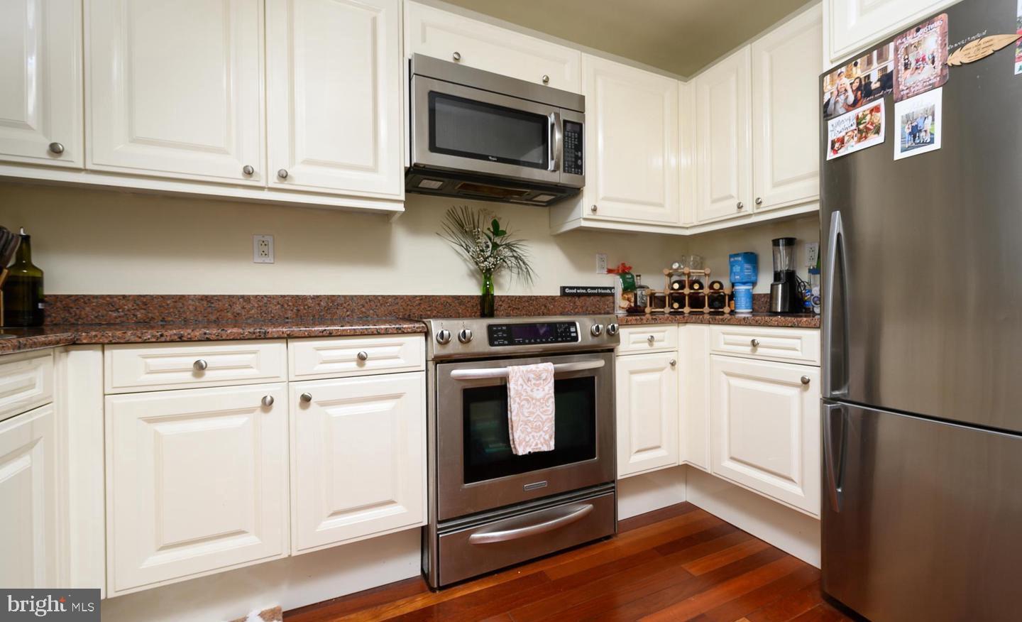 RITTENHOUSE SQUARE - Residential Lease