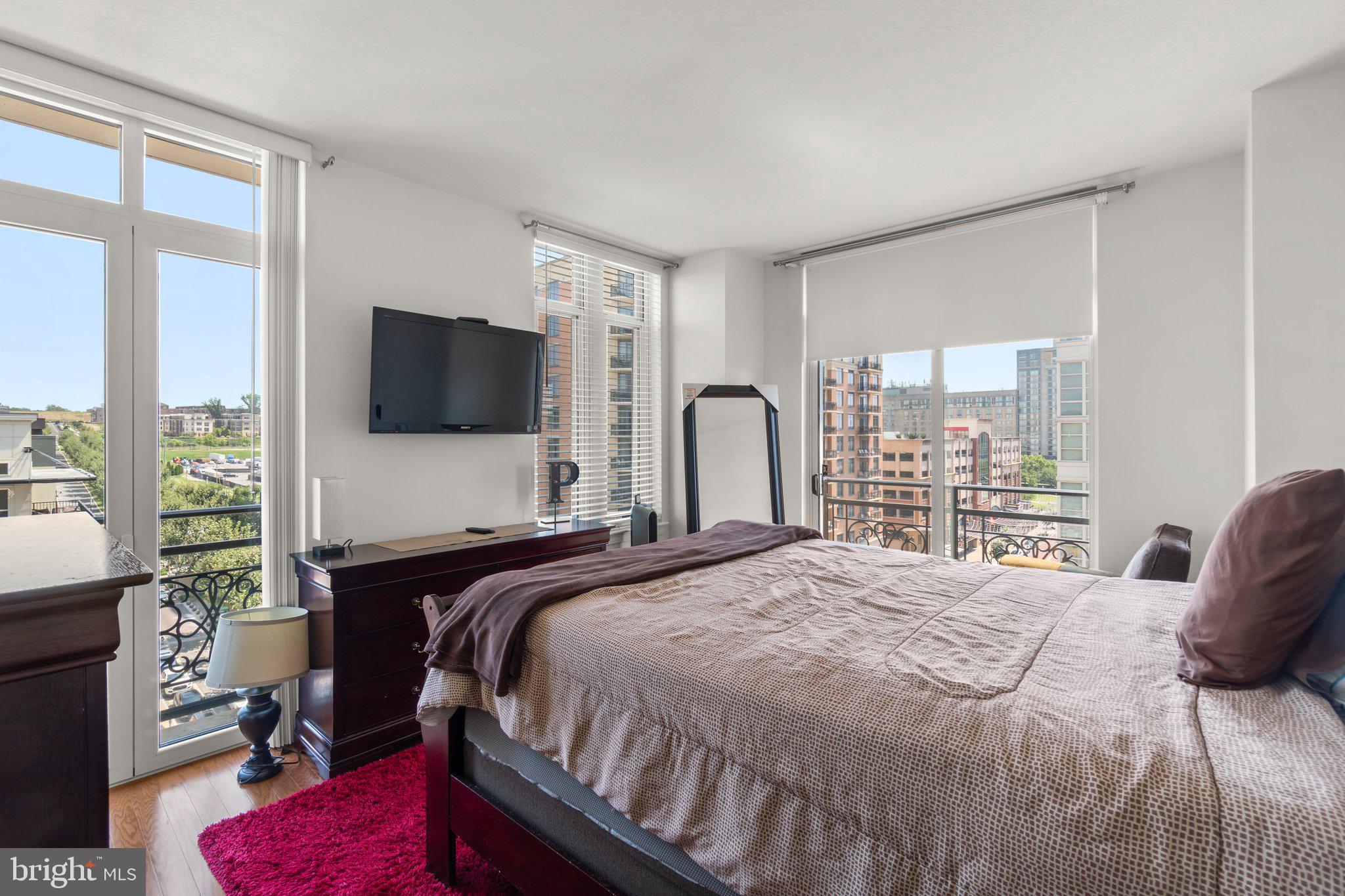 ONE NATIONAL HARBOR CONDOMINIUM - Residential