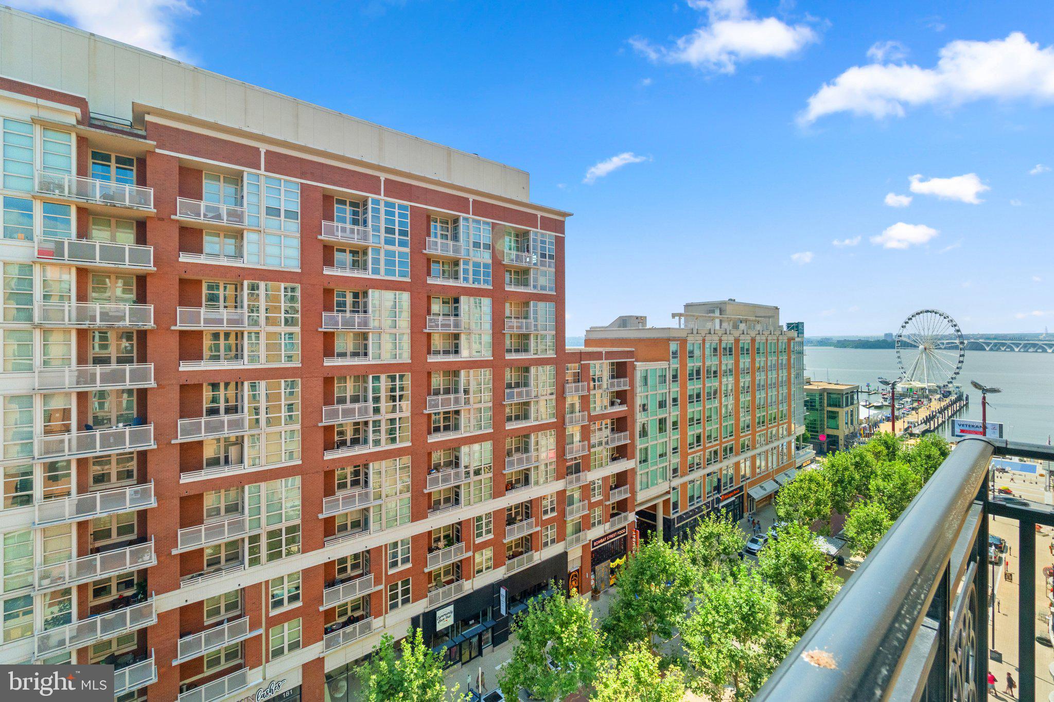 ONE NATIONAL HARBOR CONDOMINIUM - Residential
