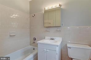 DUPONT CIRCLE - Residential Lease