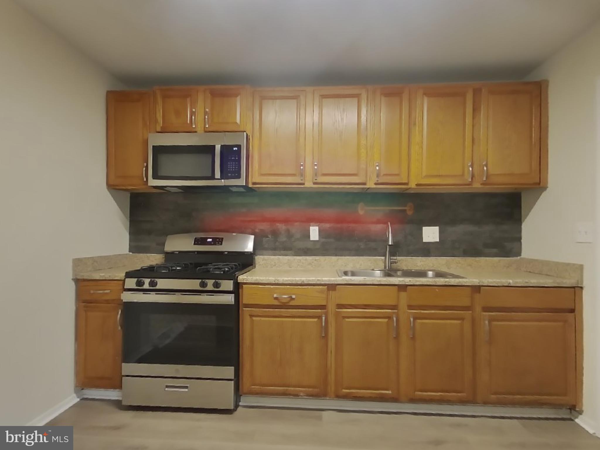 3109 LAKEHURST AVENUE