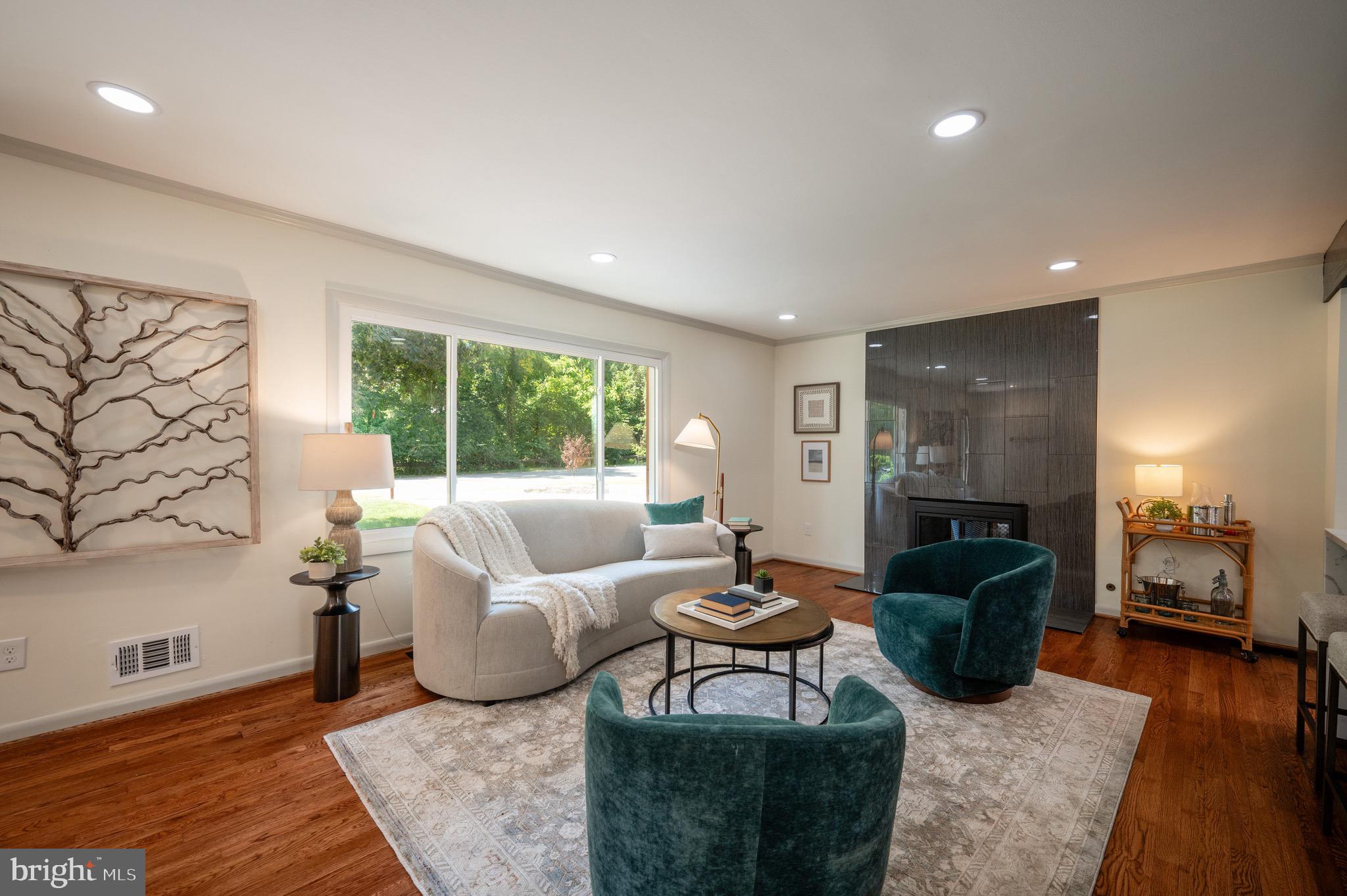 BRADDOCK HEIGHTS - Residential