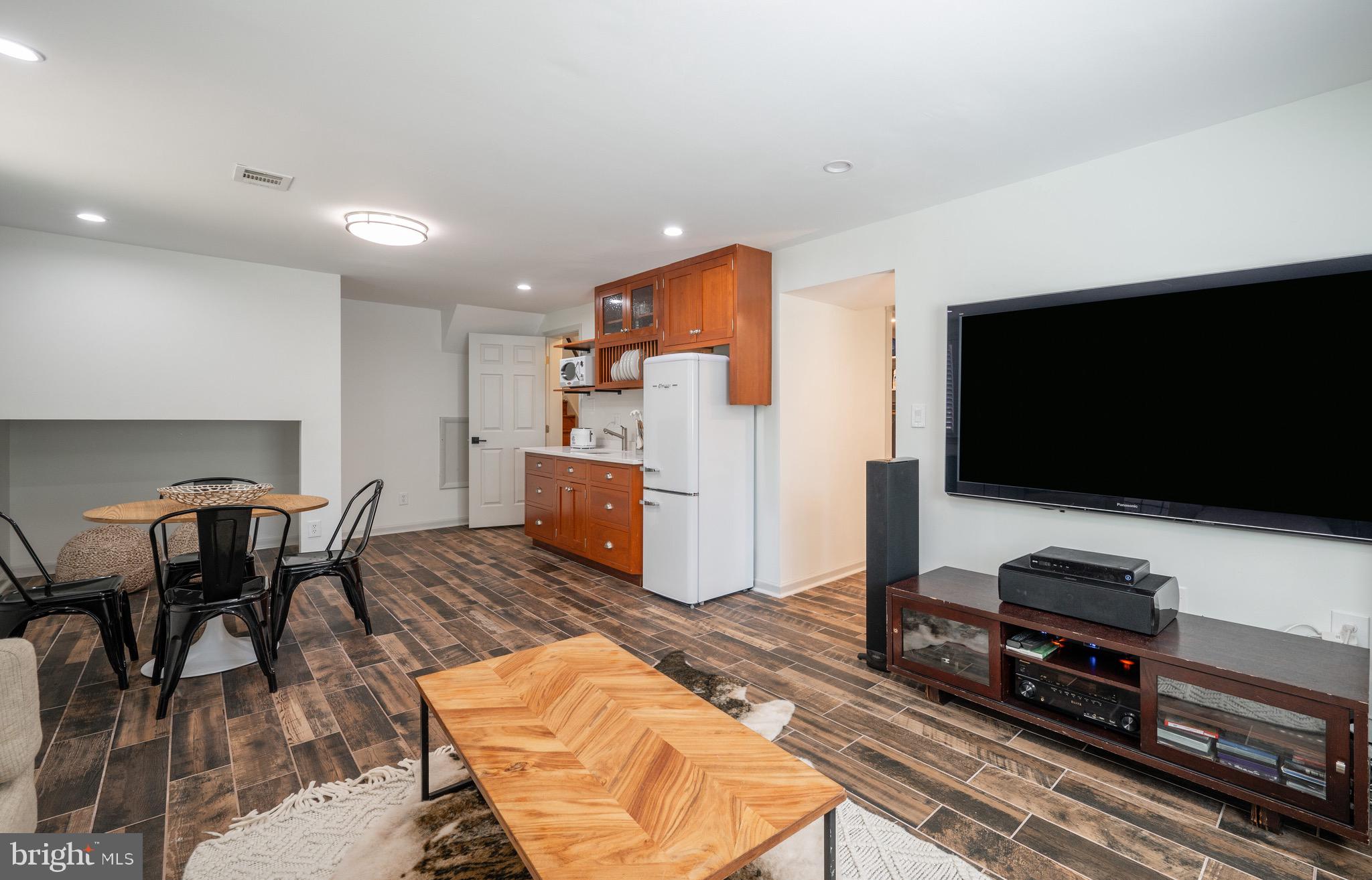 BRADDOCK HEIGHTS - Residential