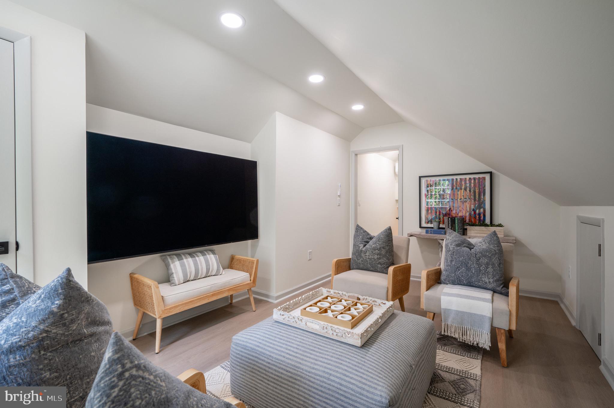 BRADDOCK HEIGHTS - Residential