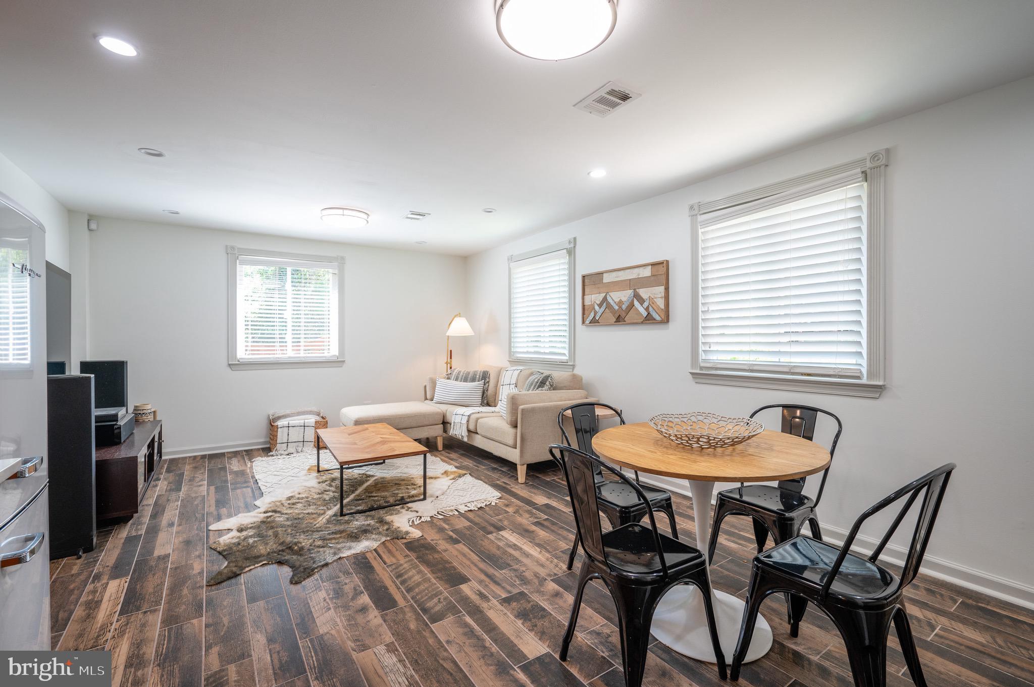 BRADDOCK HEIGHTS - Residential