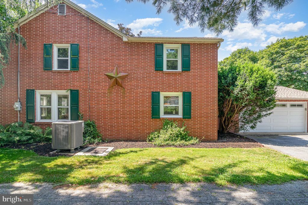 Photo of 67 Beattys Tollgate Road, MARIETTA, PA 17547 (MLS # PALA2072532)