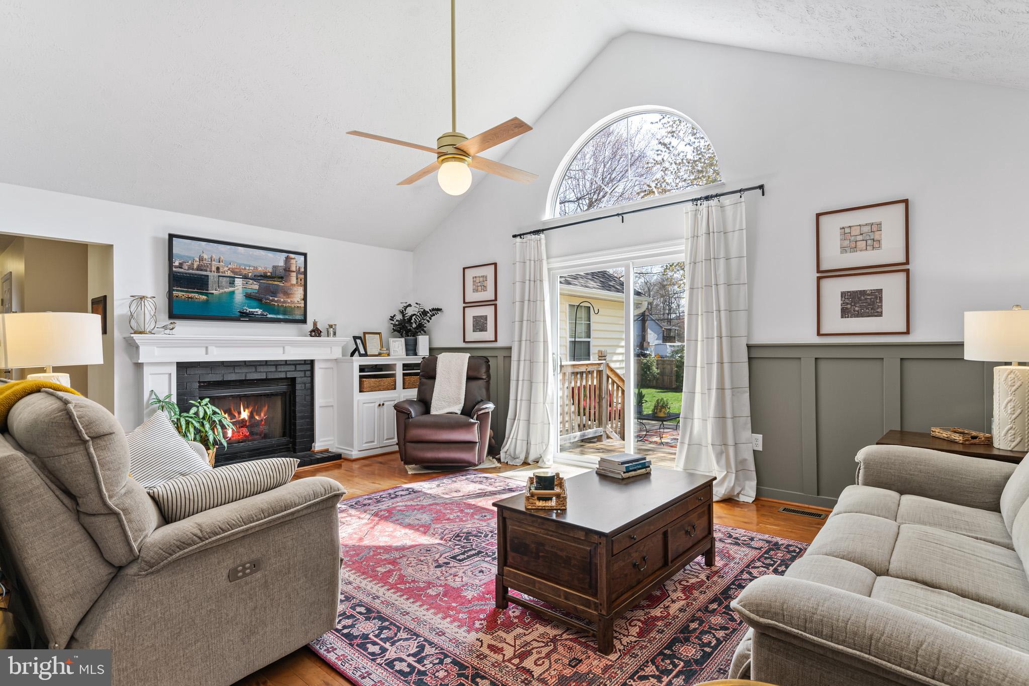 CONSTITUTION HILLS - Residential