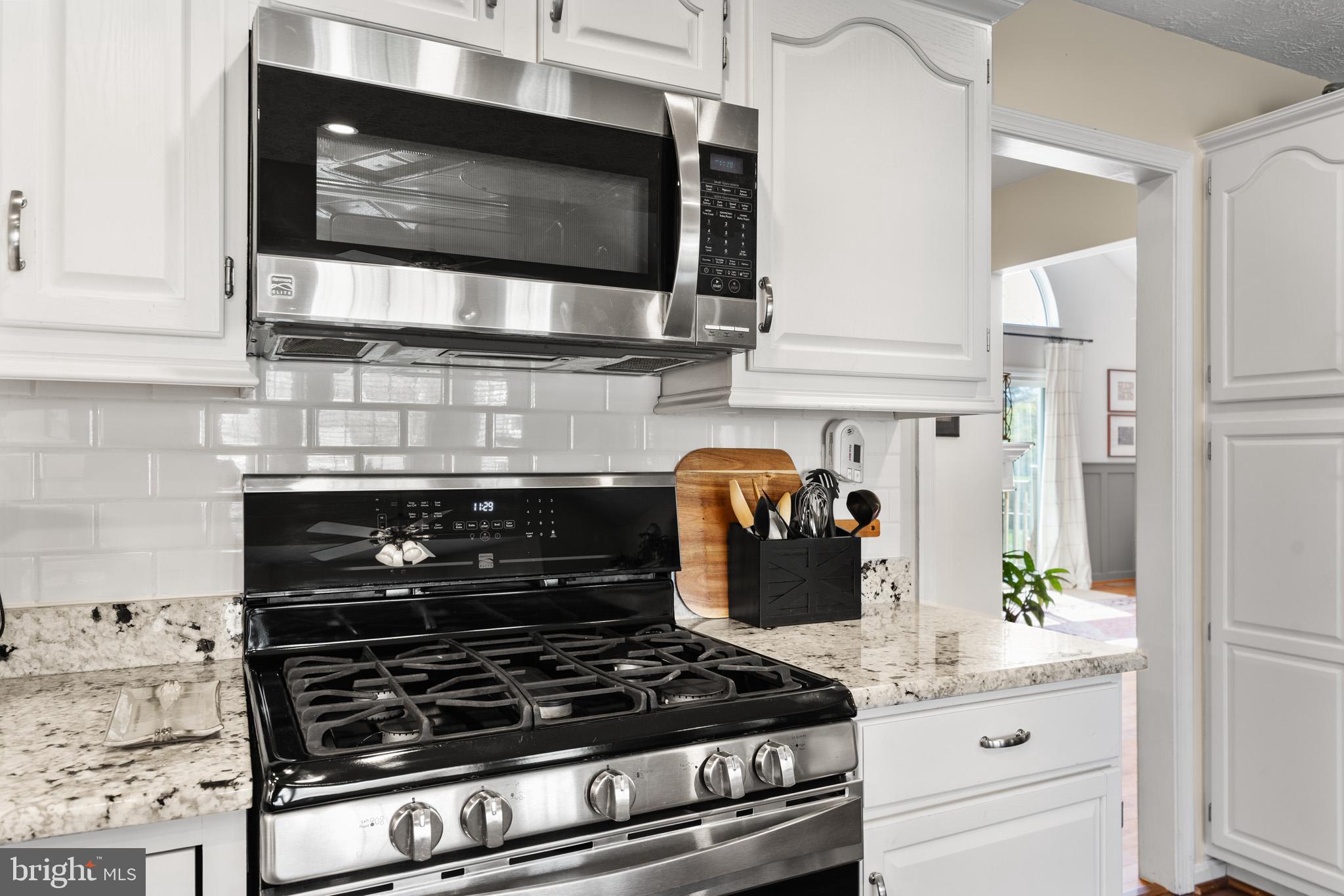 CONSTITUTION HILLS - Residential