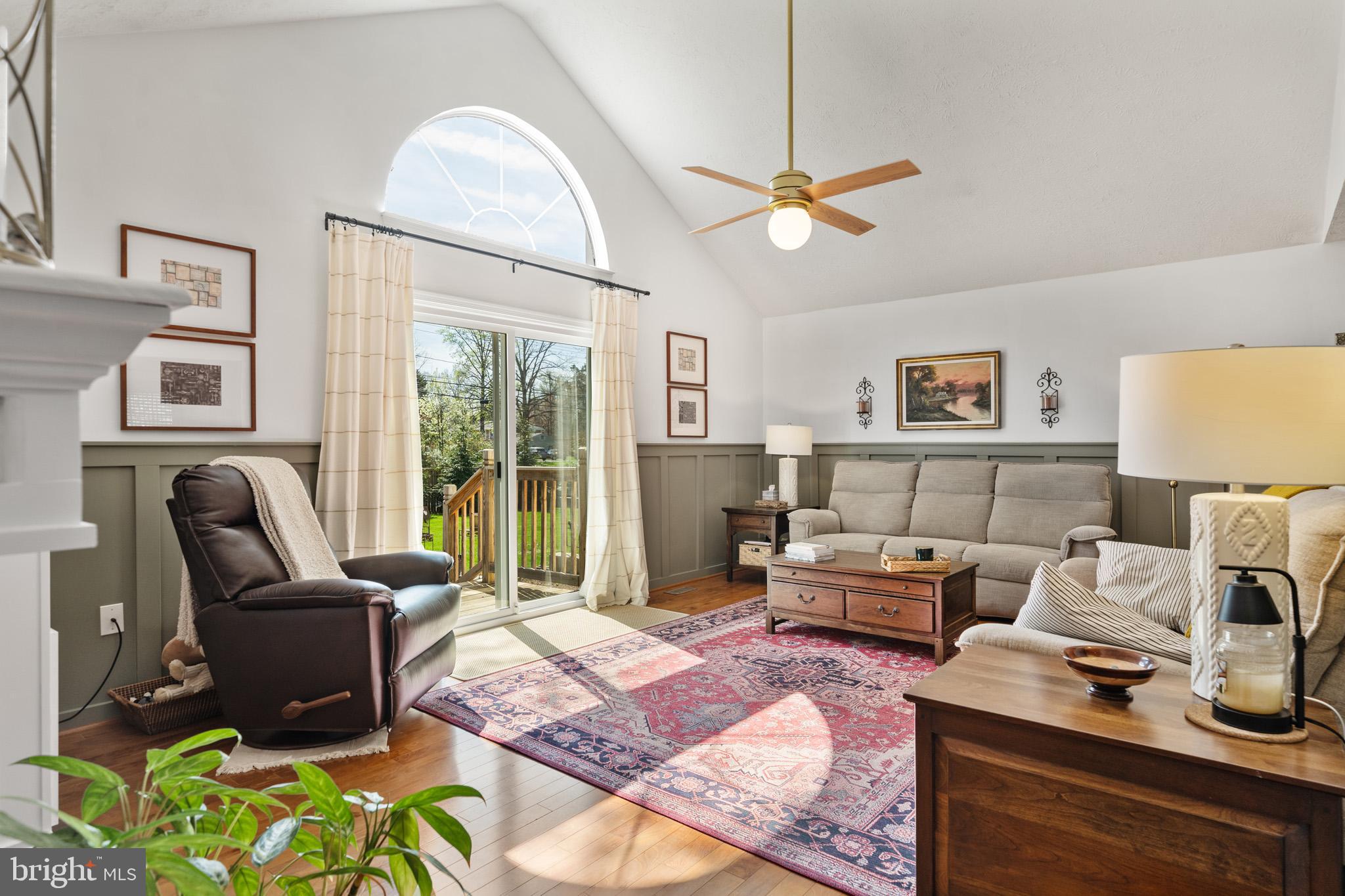 CONSTITUTION HILLS - Residential