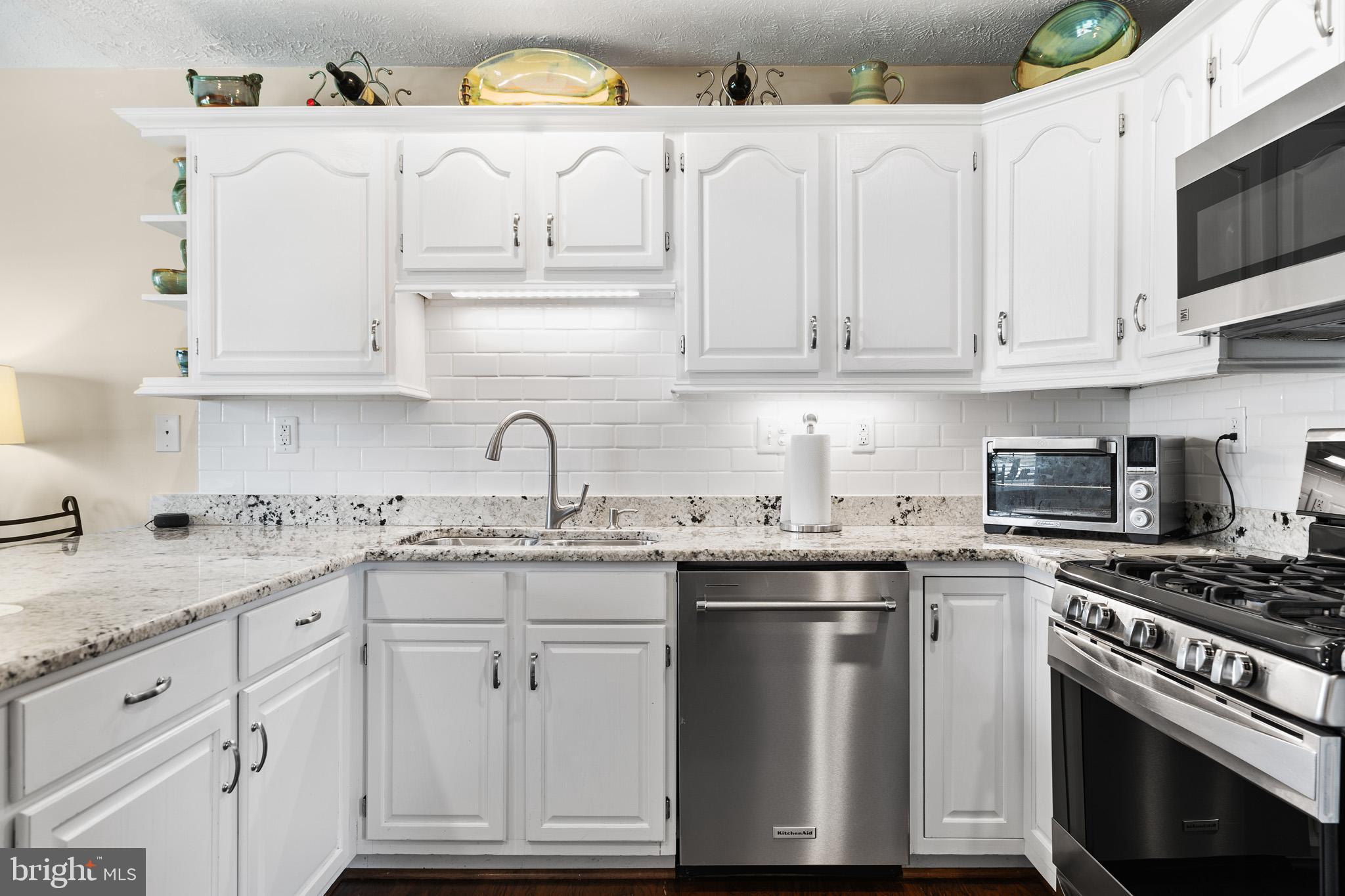 CONSTITUTION HILLS - Residential