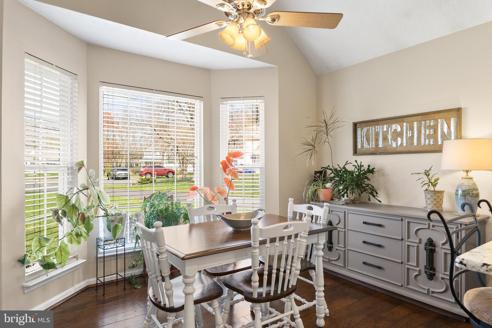 CONSTITUTION HILLS - Residential