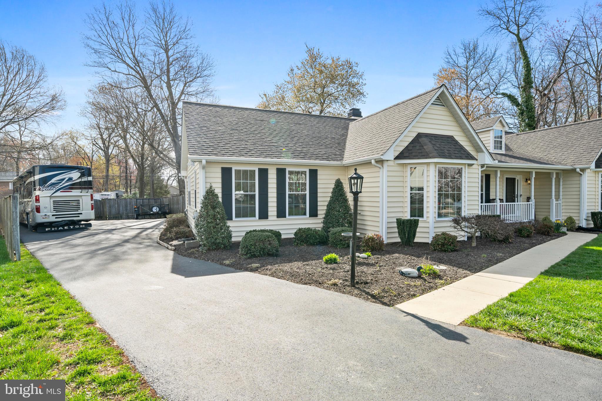 CONSTITUTION HILLS - Residential