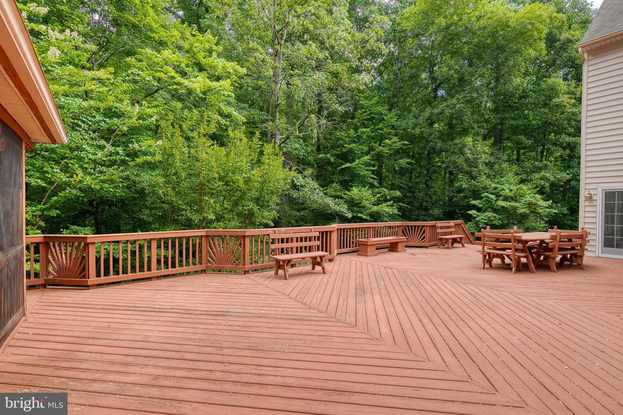 SOUTH RIVER COLONY - Residential