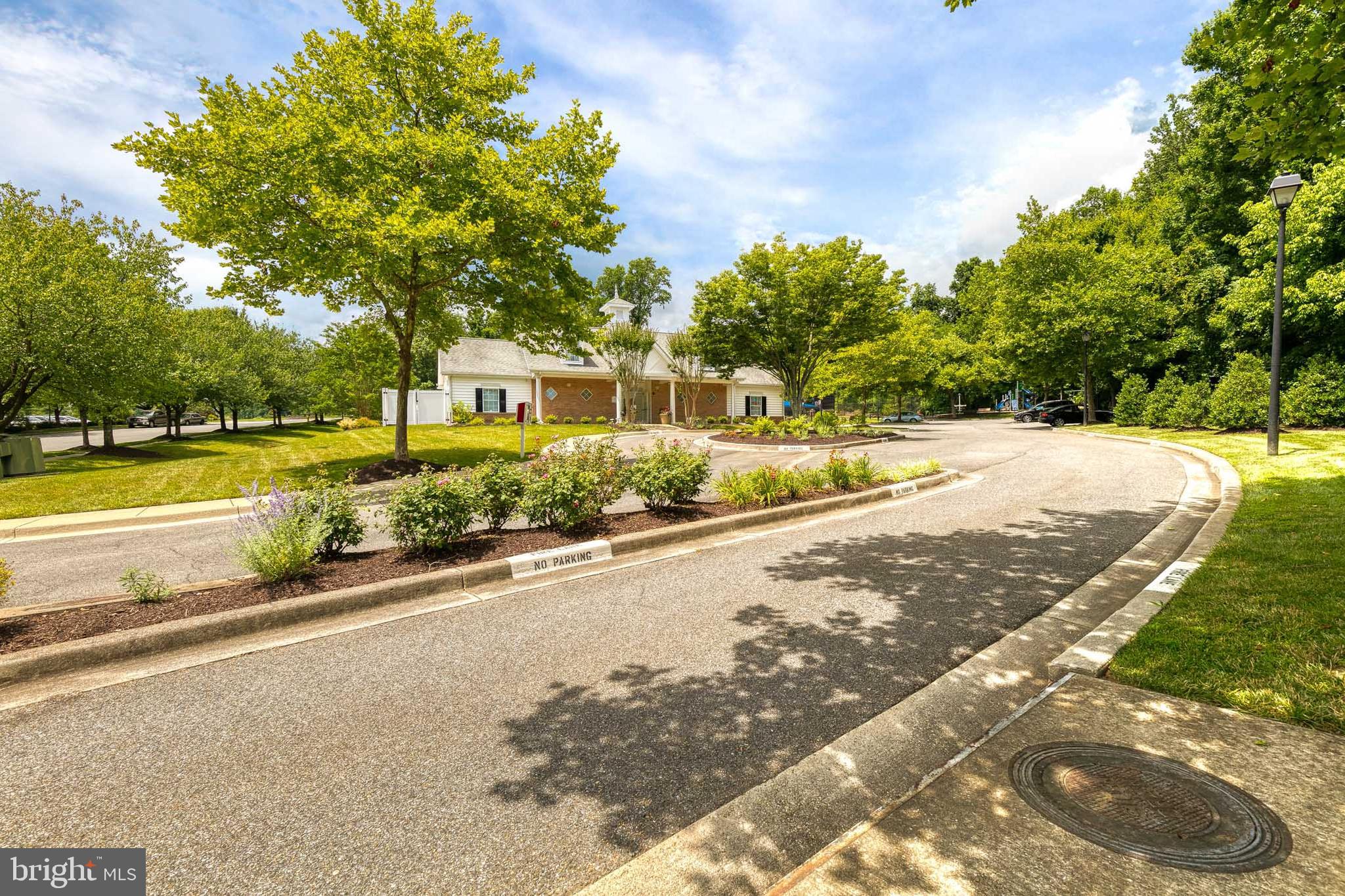 SOUTH RIVER COLONY - Residential