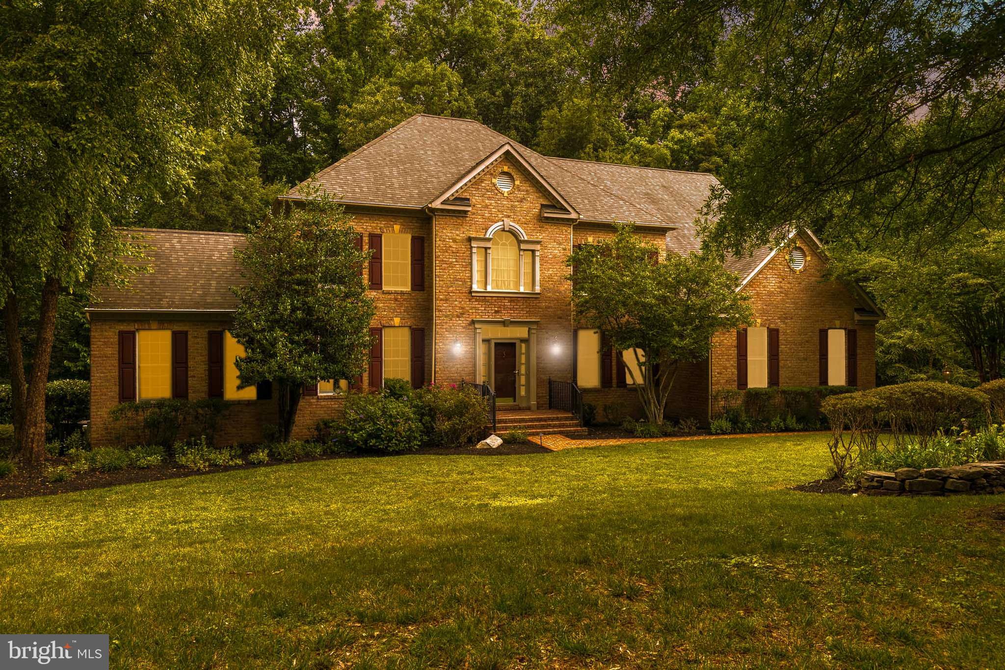 SOUTH RIVER COLONY - Residential