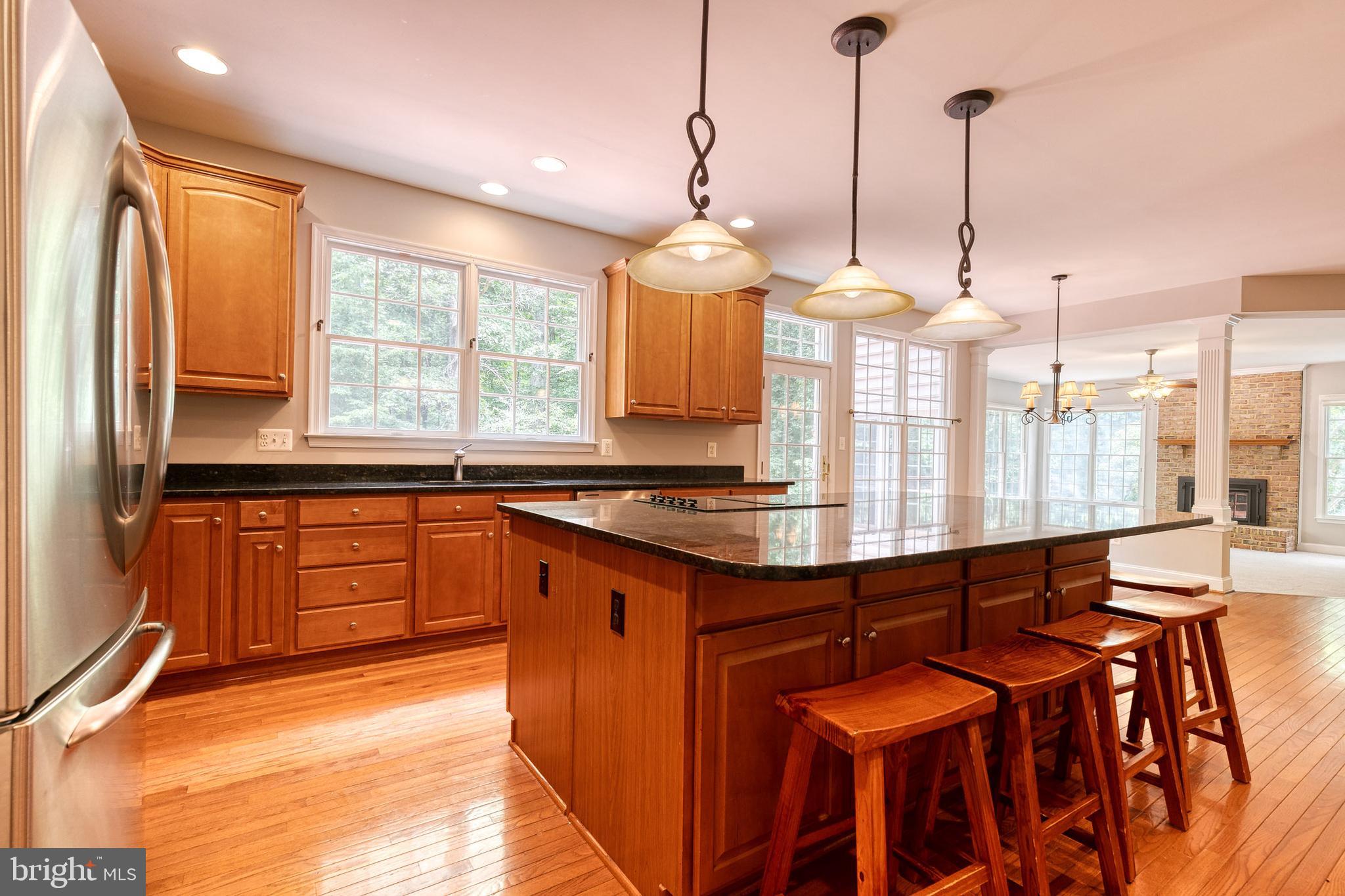 SOUTH RIVER COLONY - Residential