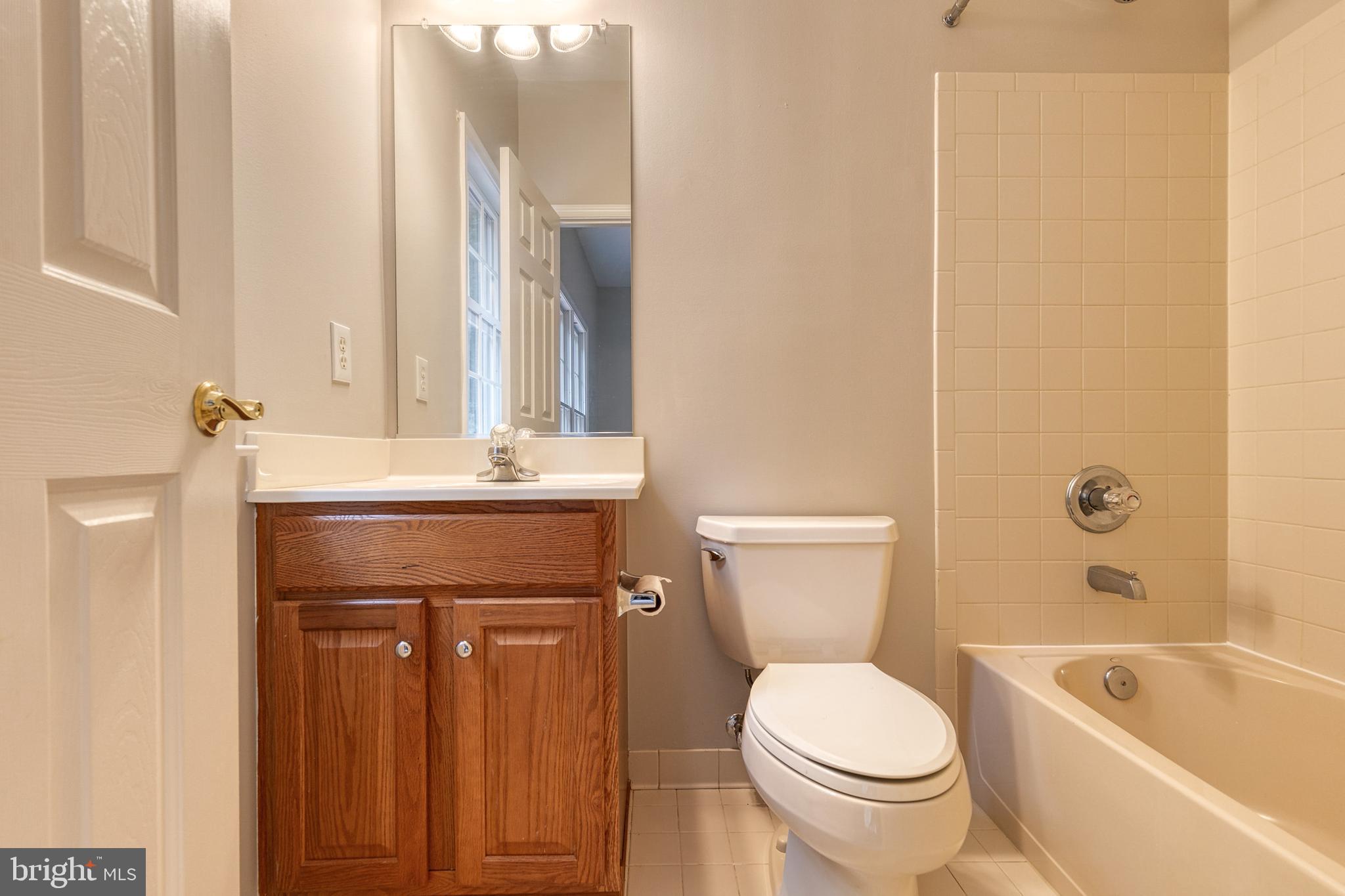 SOUTH RIVER COLONY - Residential