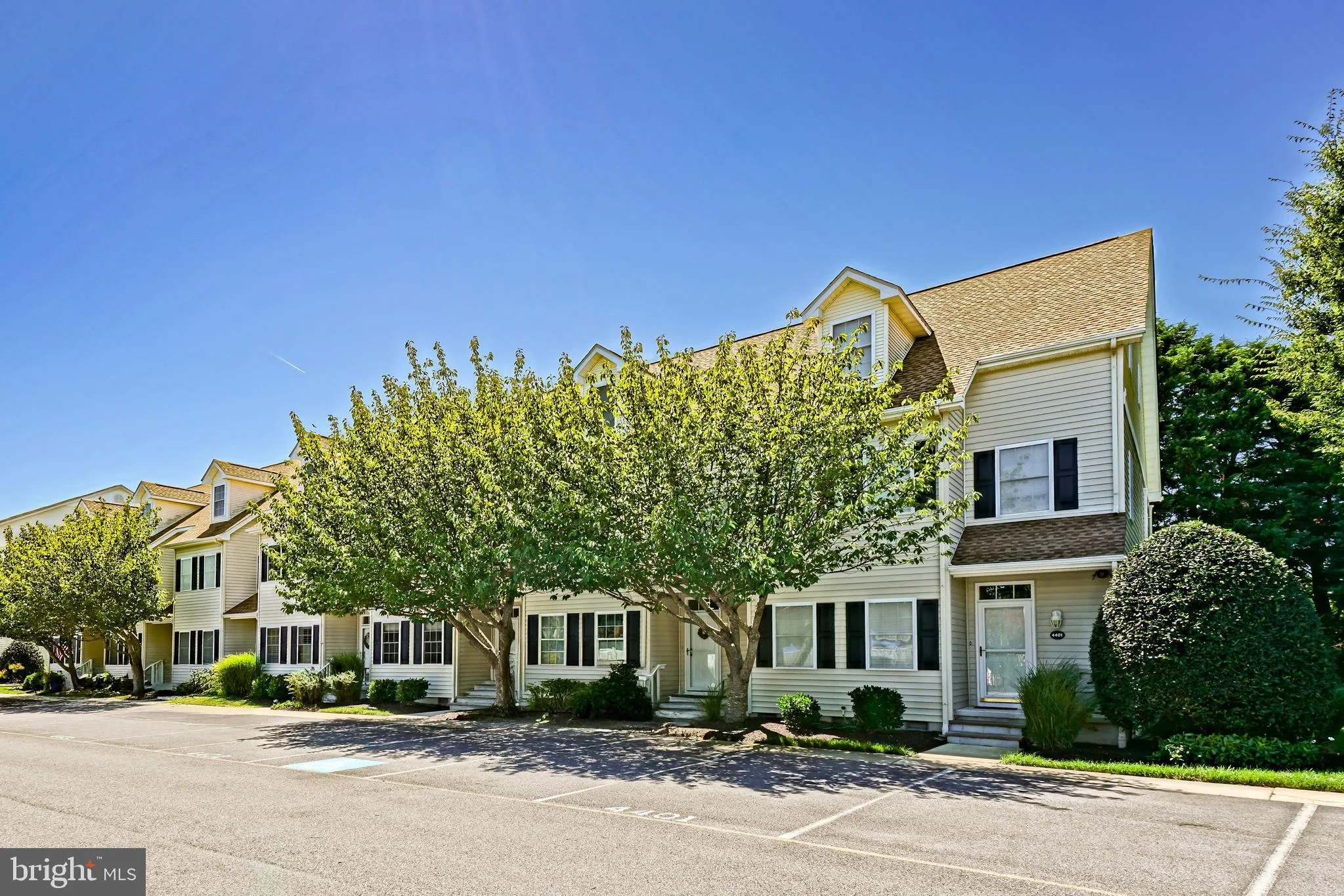 Rehoboth Beach, Delaware 19971, United States, 5 Bedrooms Bedrooms, ,5 BathroomsBathrooms,Residential,Contingent,201199