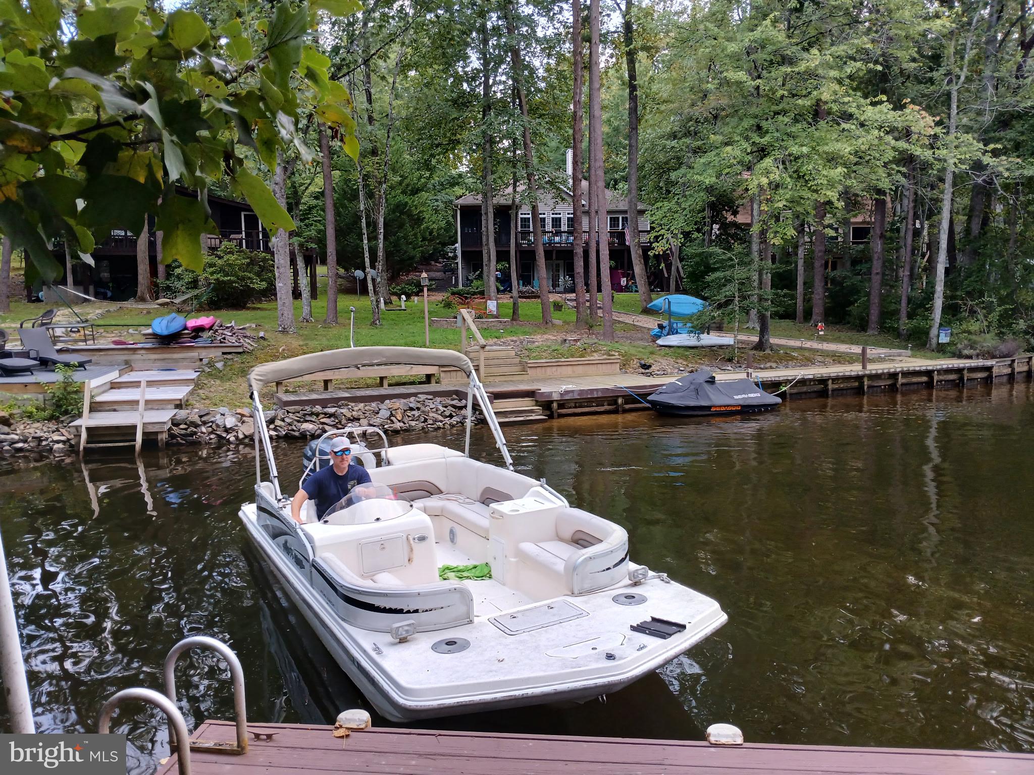 LAKE OF THE WOODS - Residential