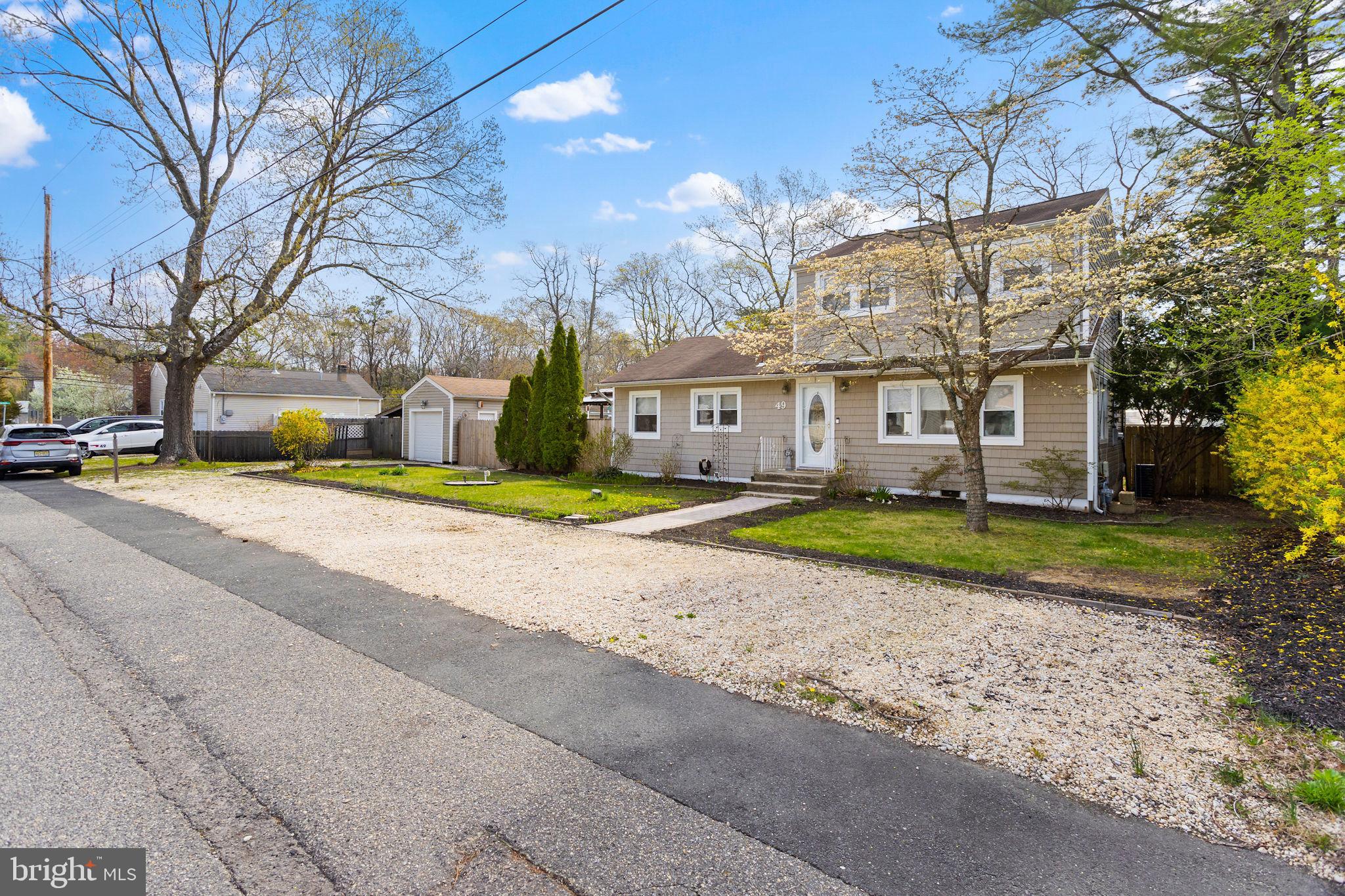 49 BURLINGTON DRIVE
