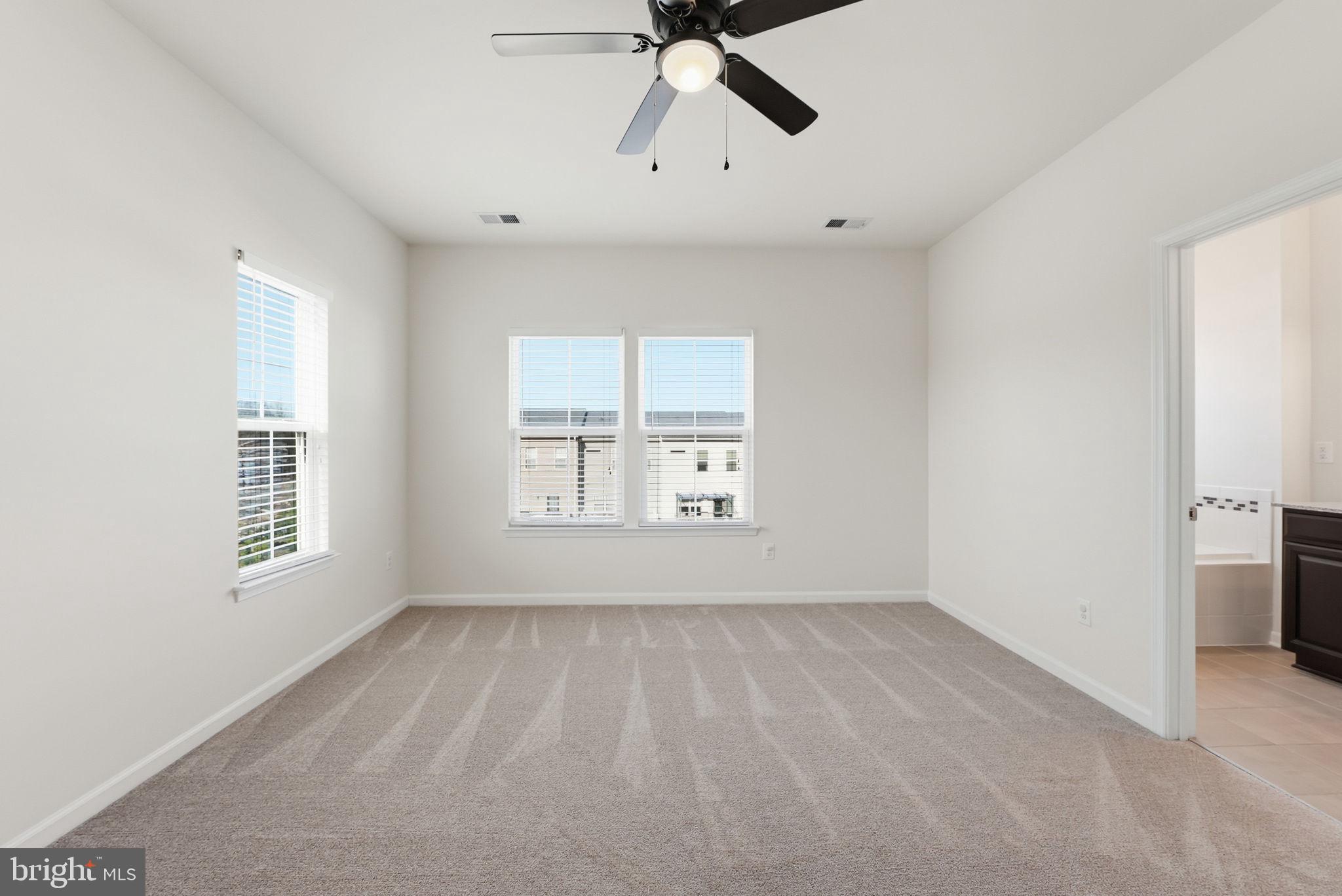 BRADLEY SQUARE - Residential