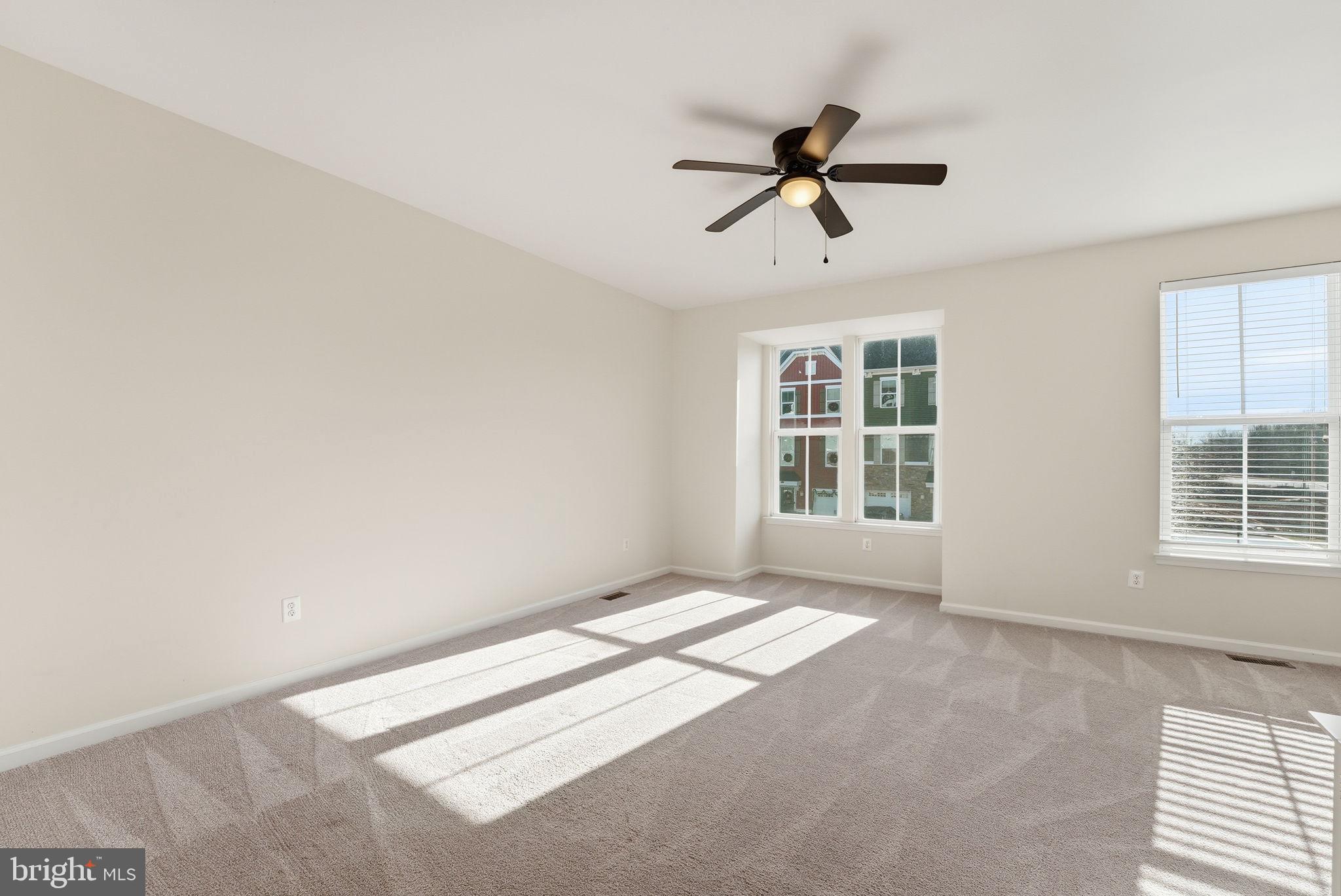 BRADLEY SQUARE - Residential