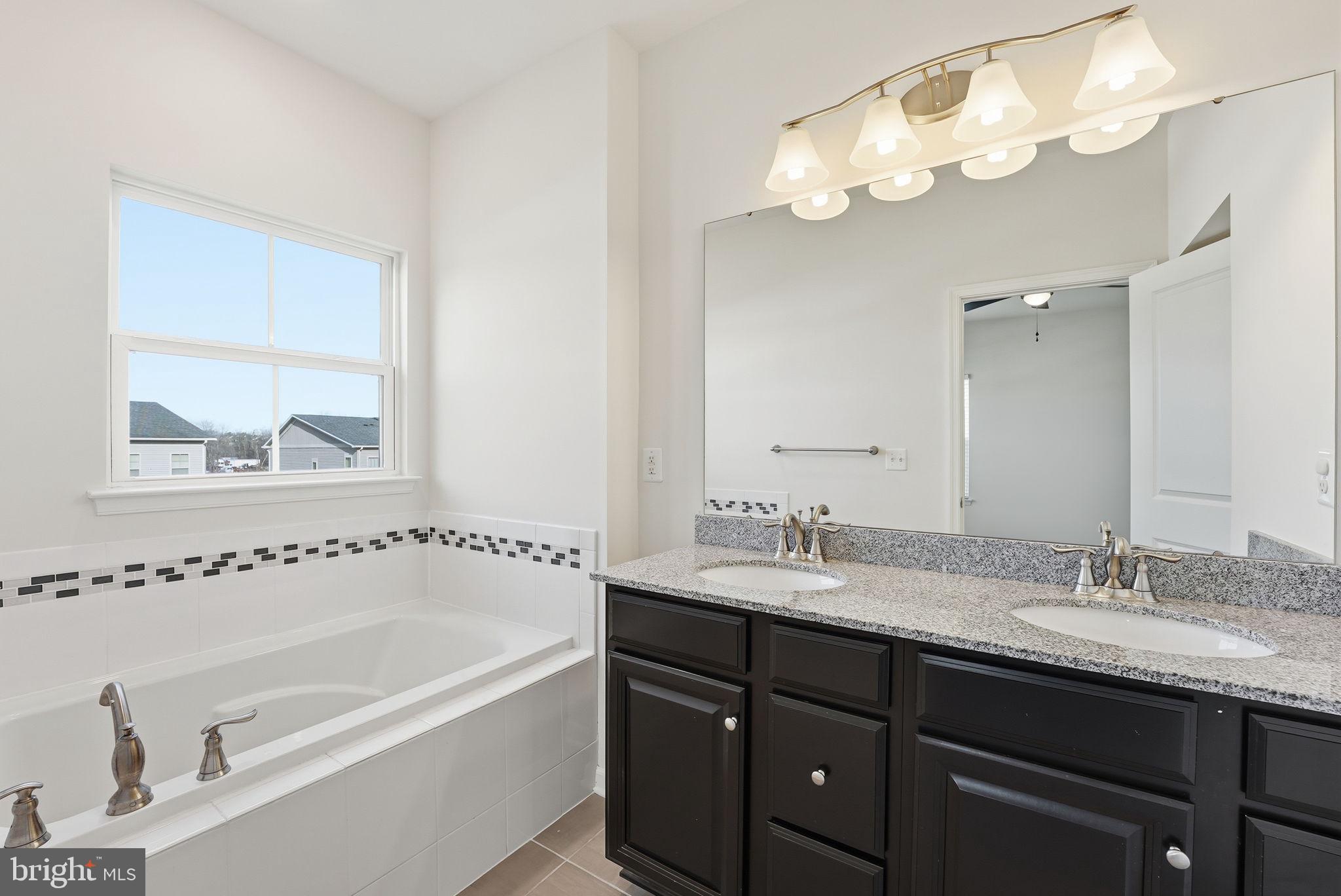 BRADLEY SQUARE - Residential