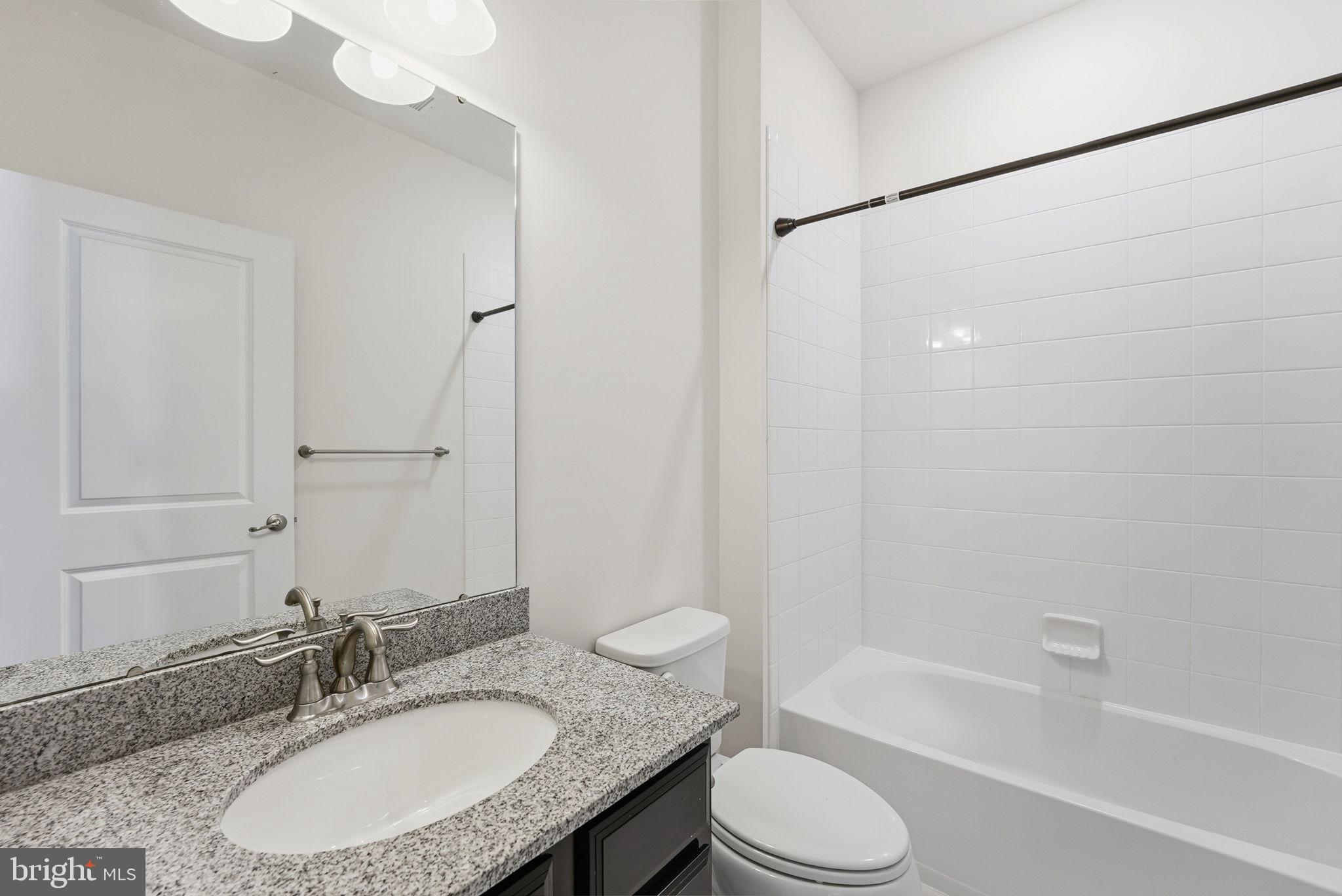 BRADLEY SQUARE - Residential