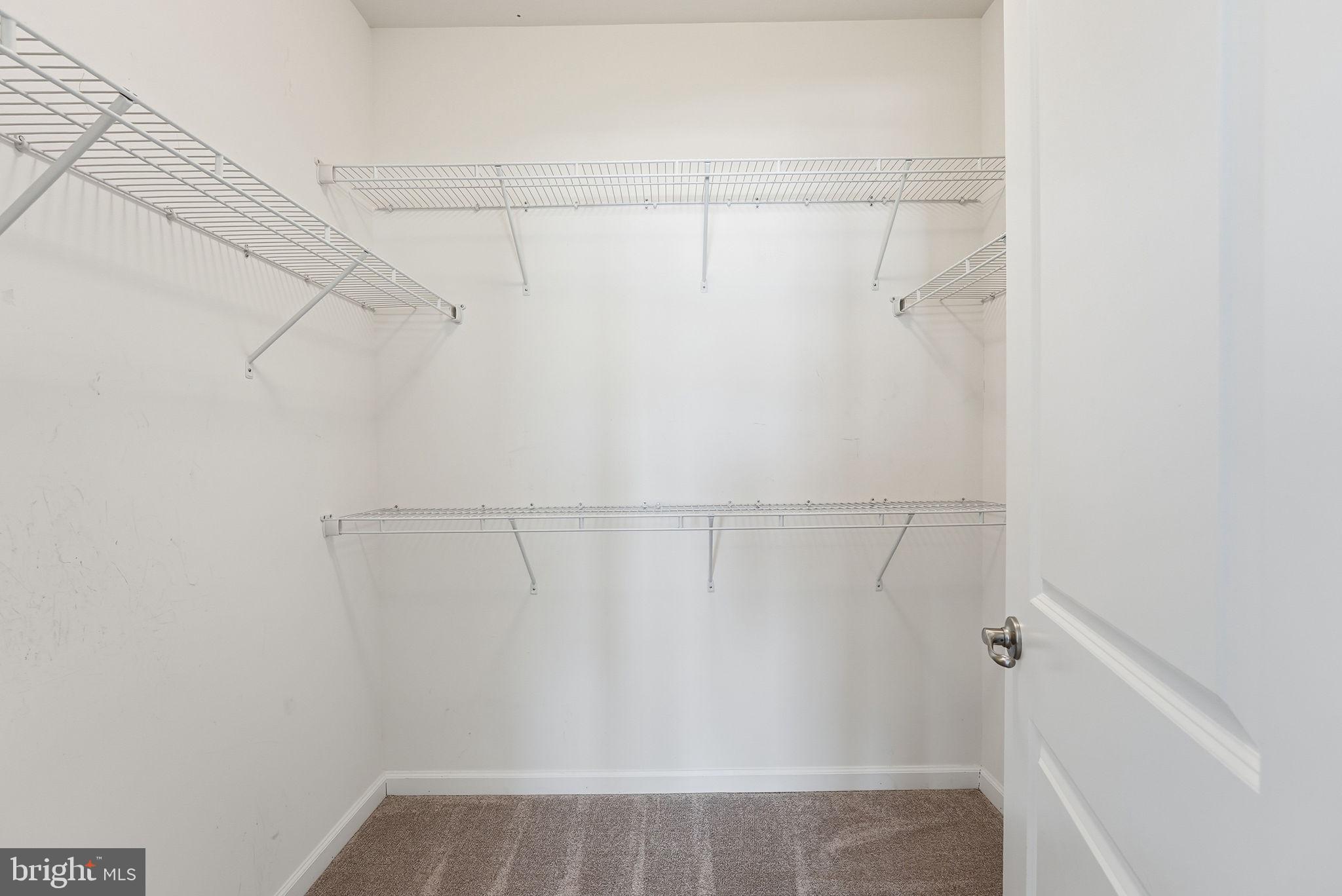 BRADLEY SQUARE - Residential