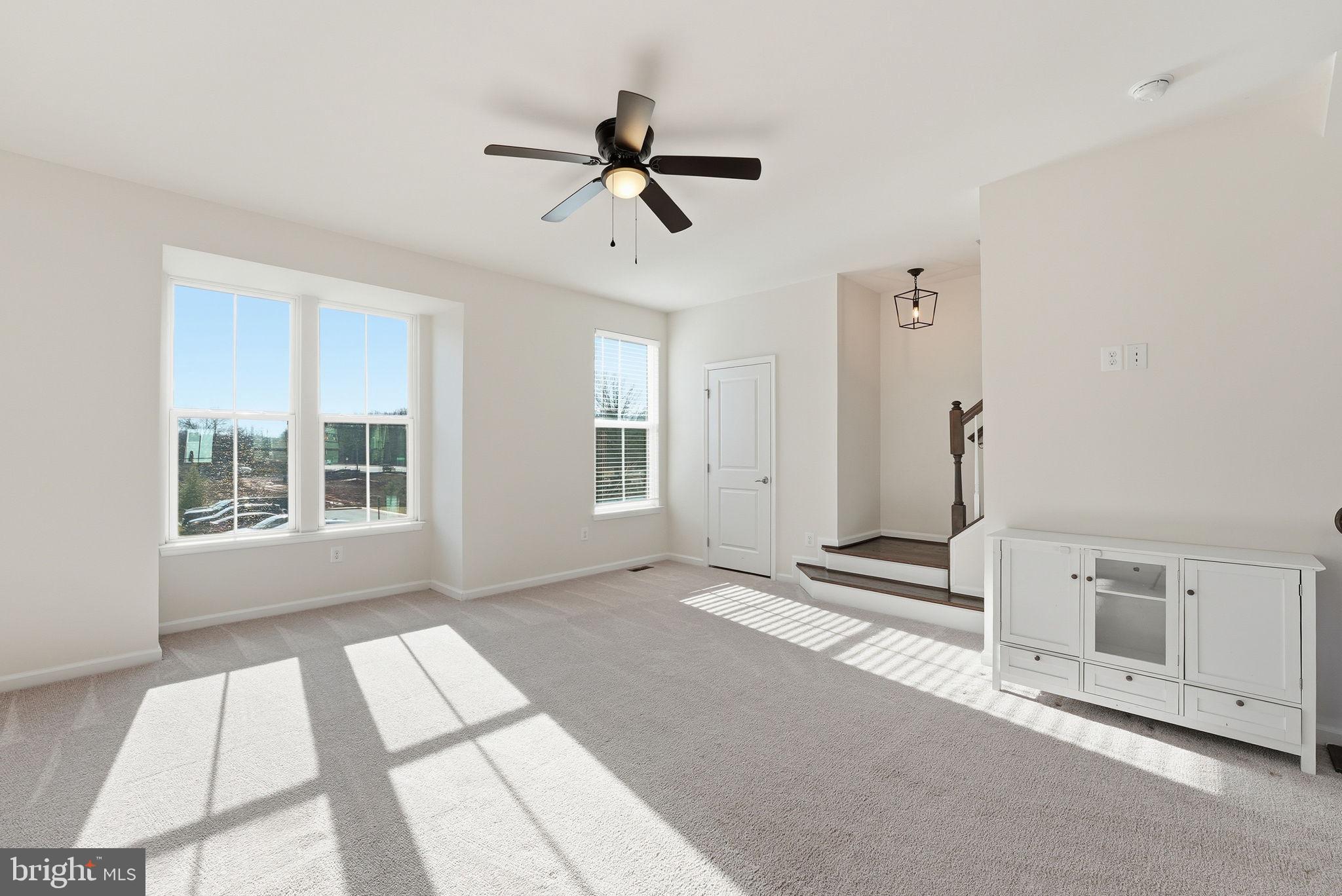 BRADLEY SQUARE - Residential