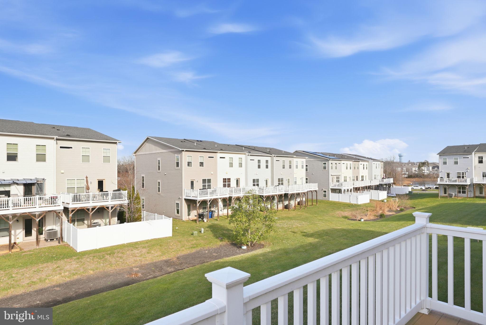 BRADLEY SQUARE - Residential