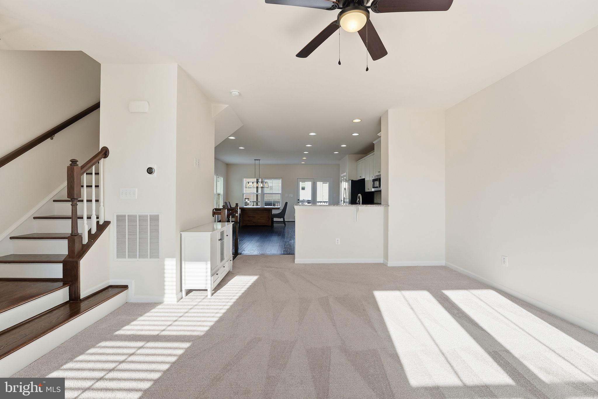 BRADLEY SQUARE - Residential