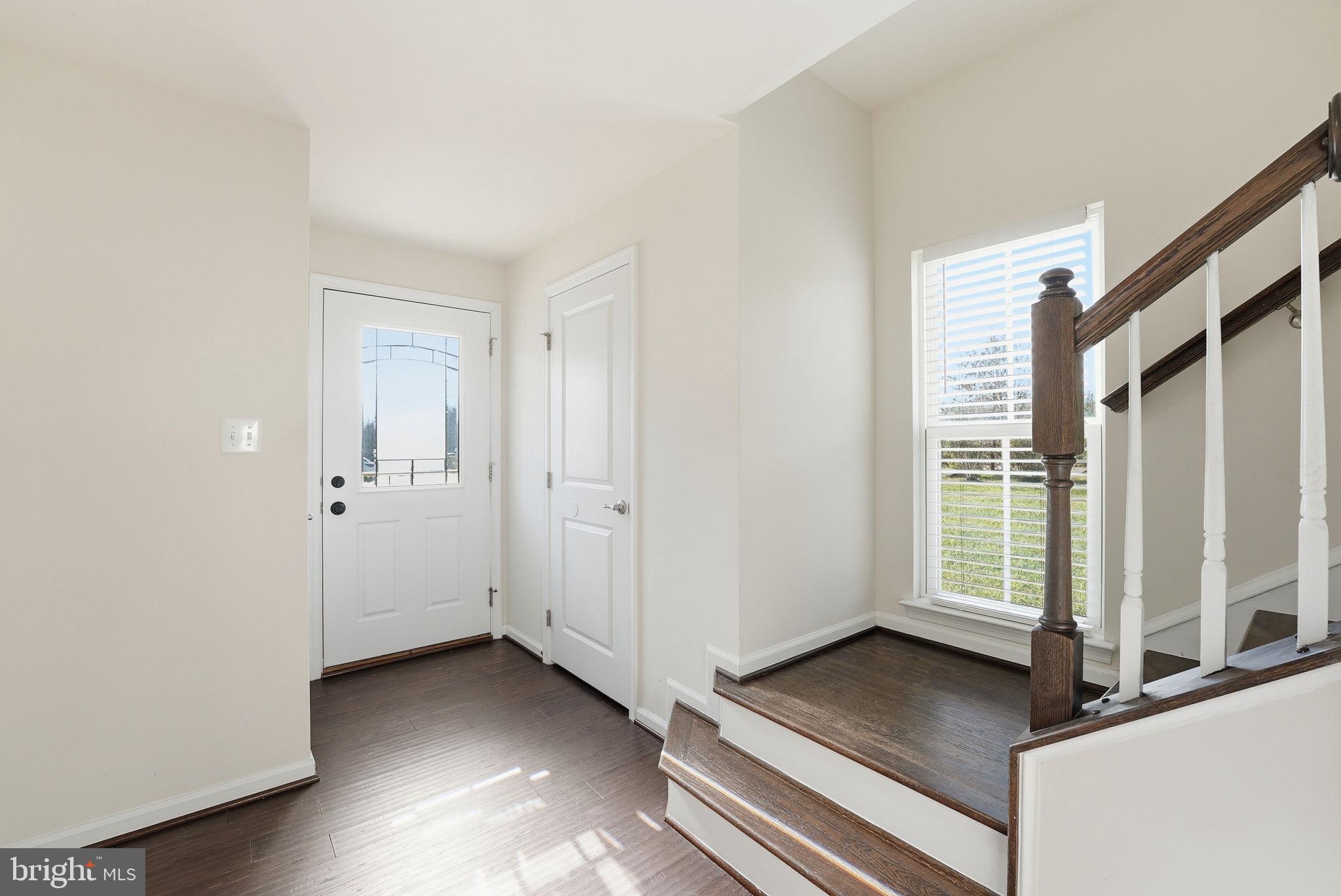 BRADLEY SQUARE - Residential