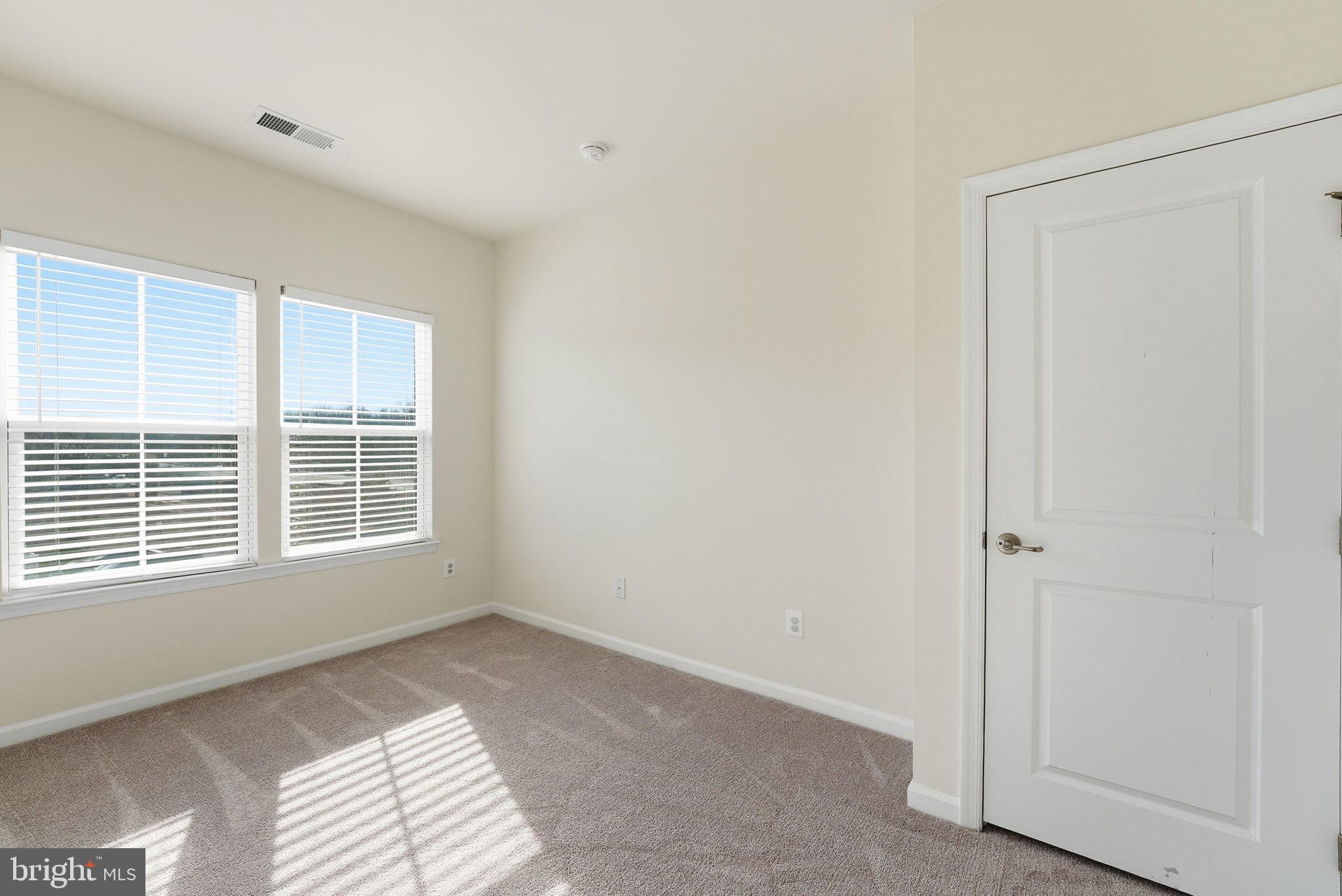 BRADLEY SQUARE - Residential