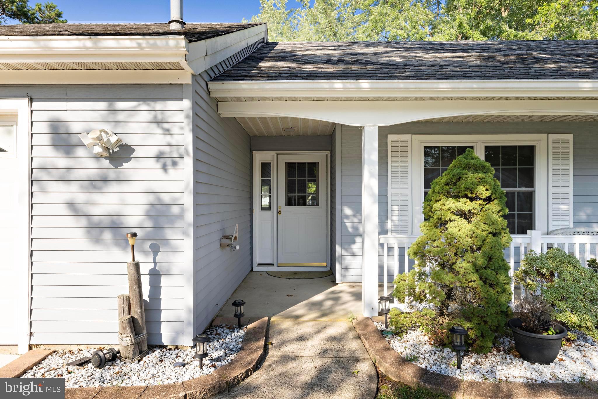 40 CANTERBURY DRIVE