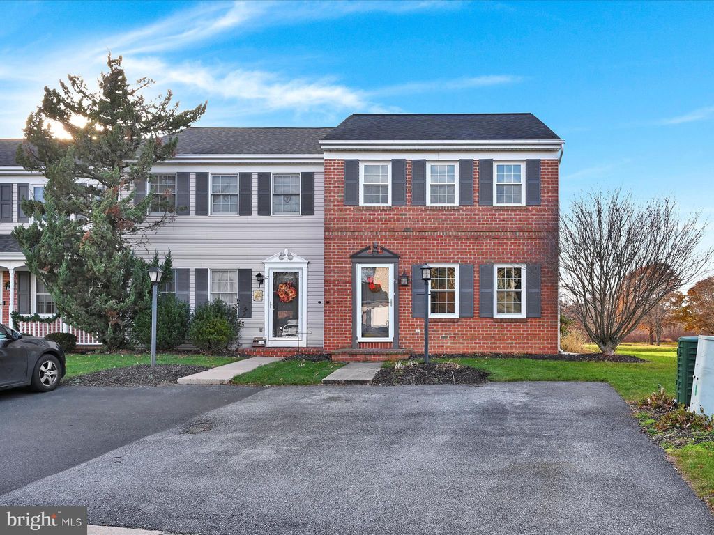 Photo of 89 Laurie Lane, Lititz, PA 17543 (MLS # PALA2044300)