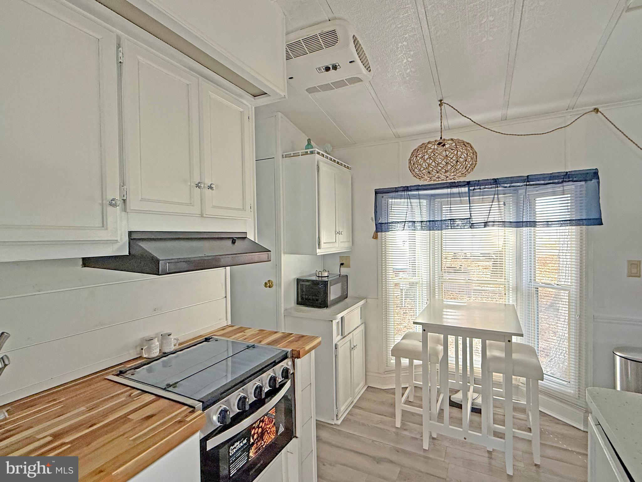 SEA AIR VILLAGE - Residential