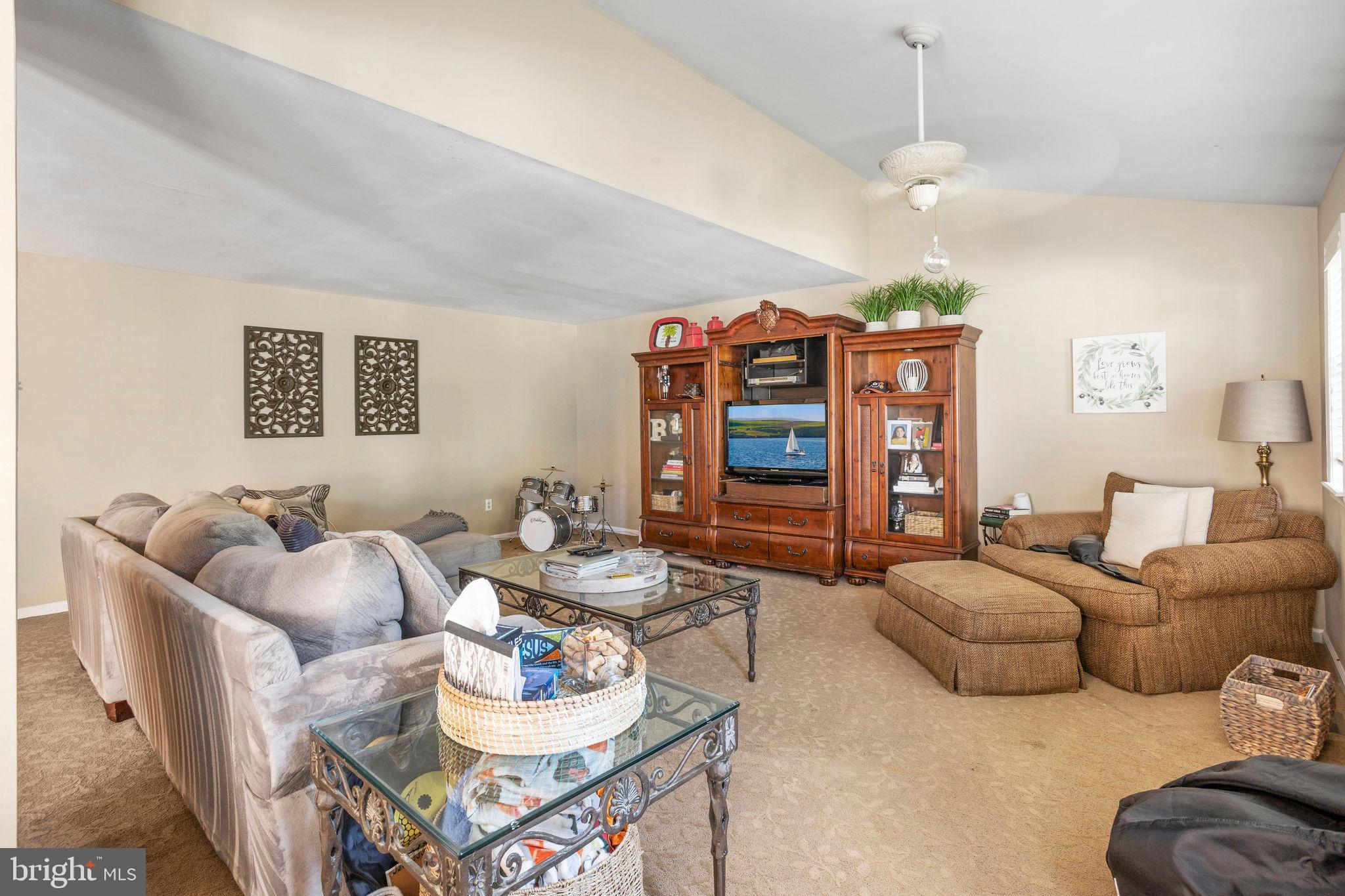 WOODFIELD ESTATES - Residential