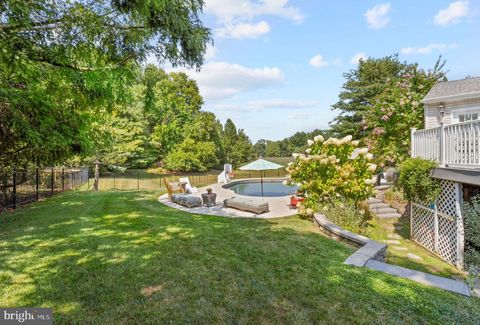 432 SCHINDLER DRIVE YARDLEY PA 19067