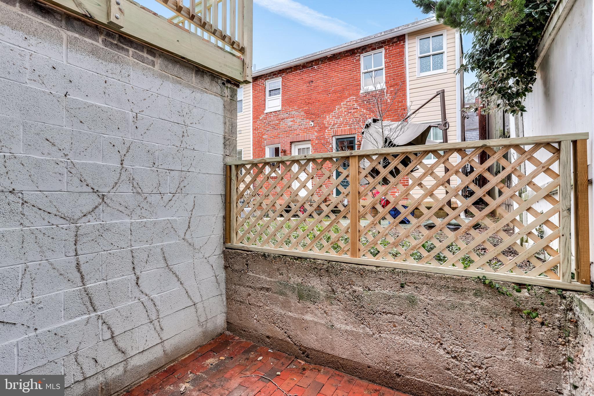 HISTORIC DISTRICT - Residential