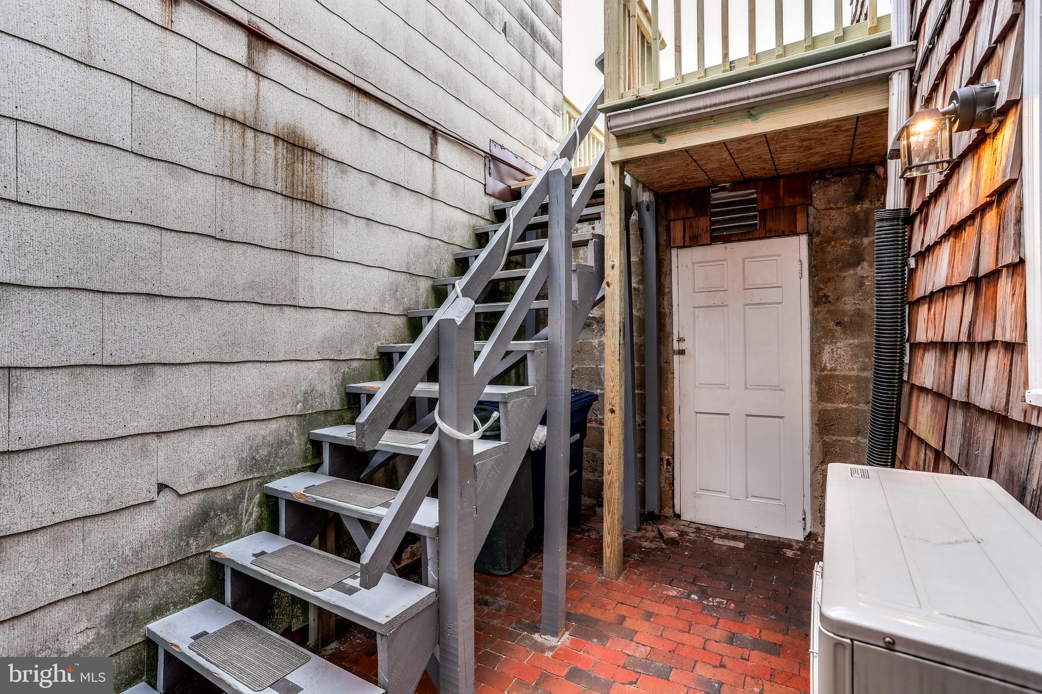 HISTORIC DISTRICT - Residential