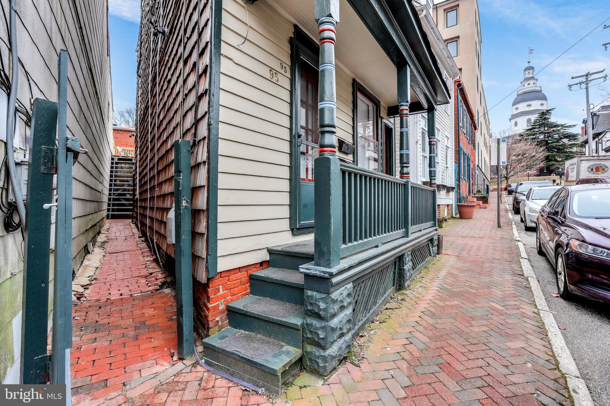 HISTORIC DISTRICT - Residential