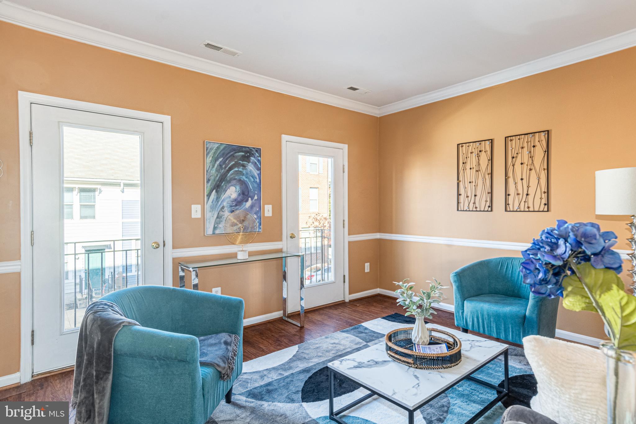 ALBEMARLE SQUARE - Residential