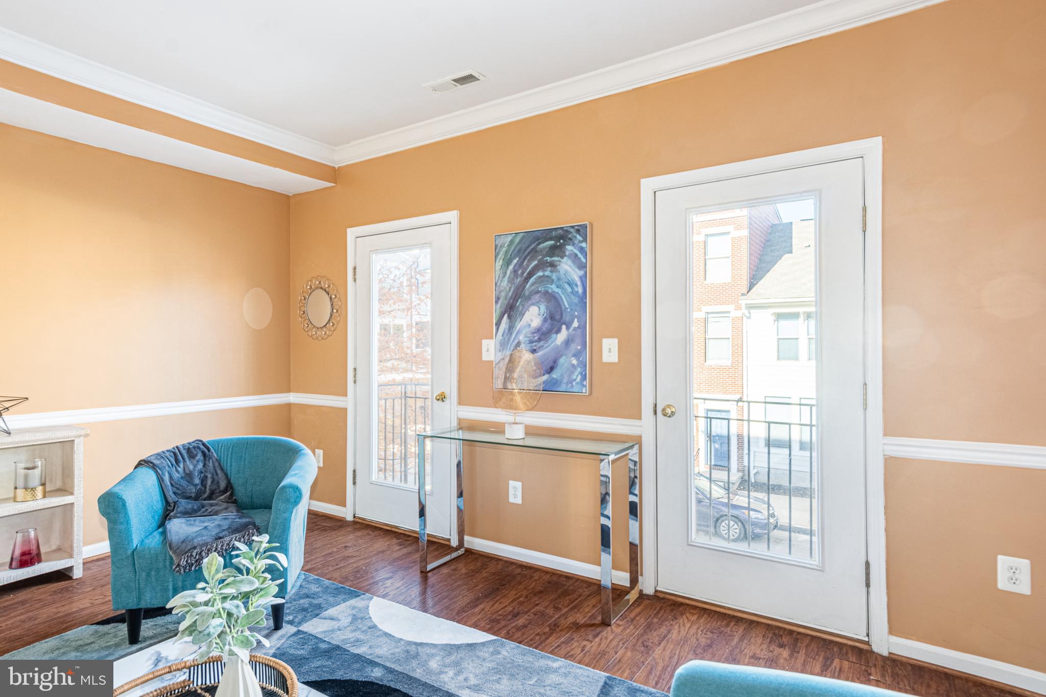 ALBEMARLE SQUARE - Residential